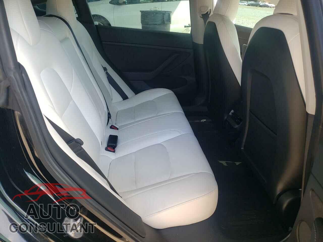 TESLA MODEL 3 2021 - 5YJ3E1EA3MF089558
