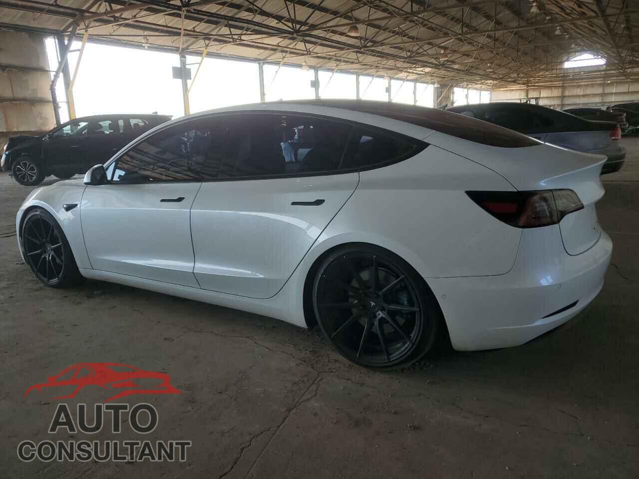 TESLA MODEL 3 2018 - 5YJ3E1EA2JF005743