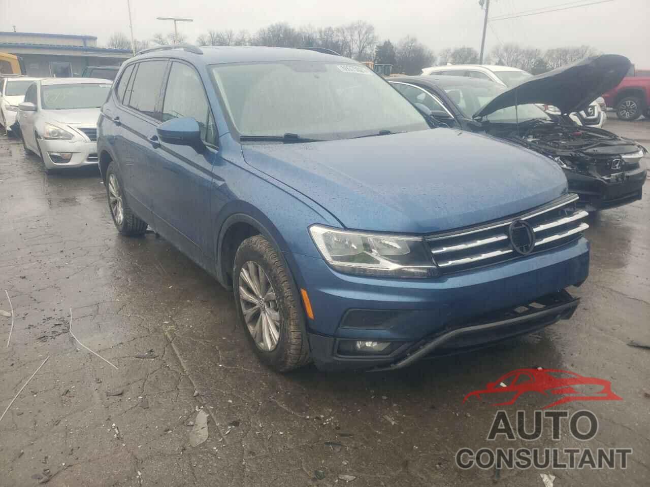 VOLKSWAGEN TIGUAN 2018 - 3VV1B7AX6JM028260