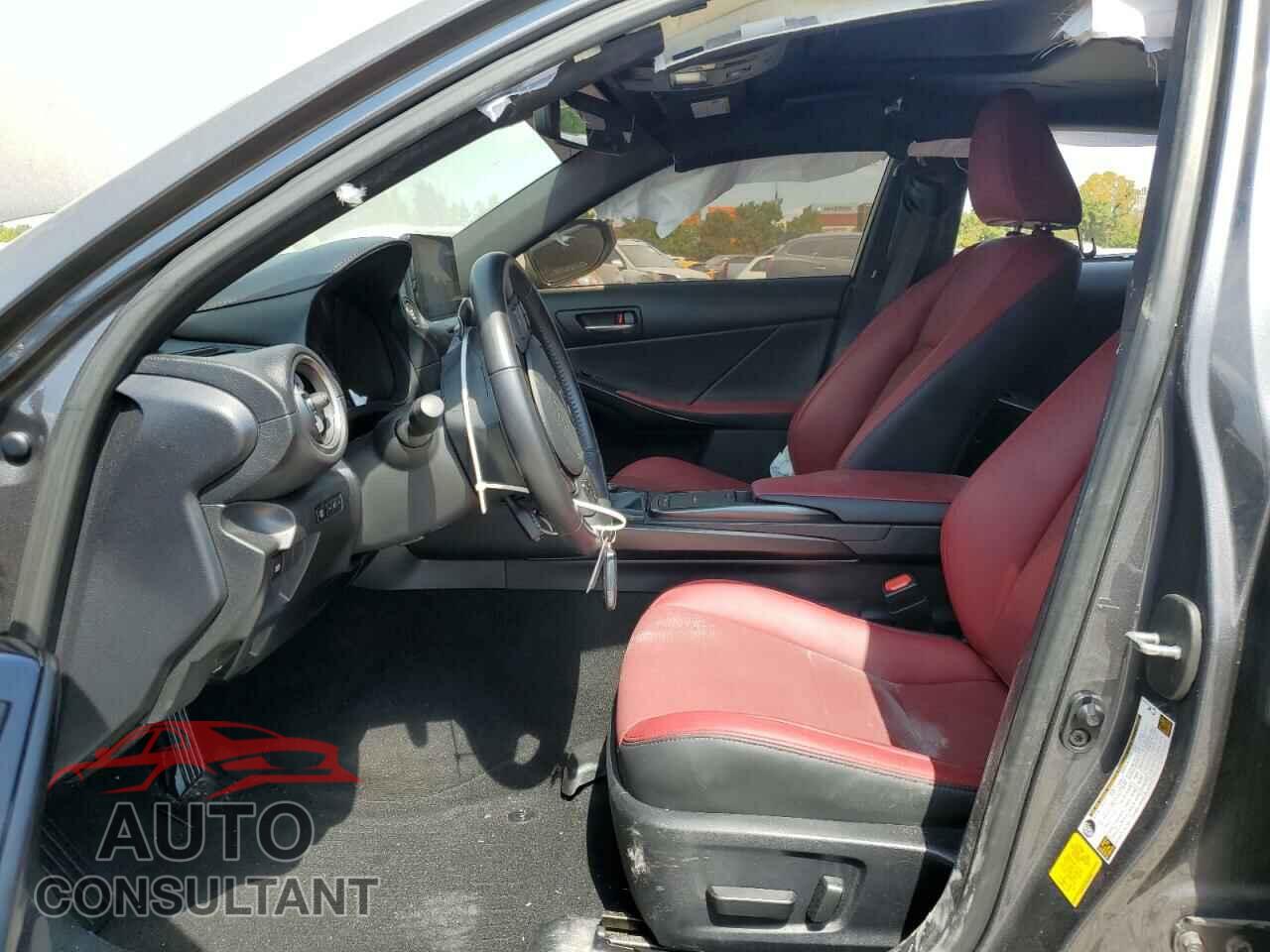LEXUS IS 2022 - JTHC81F23N5047844