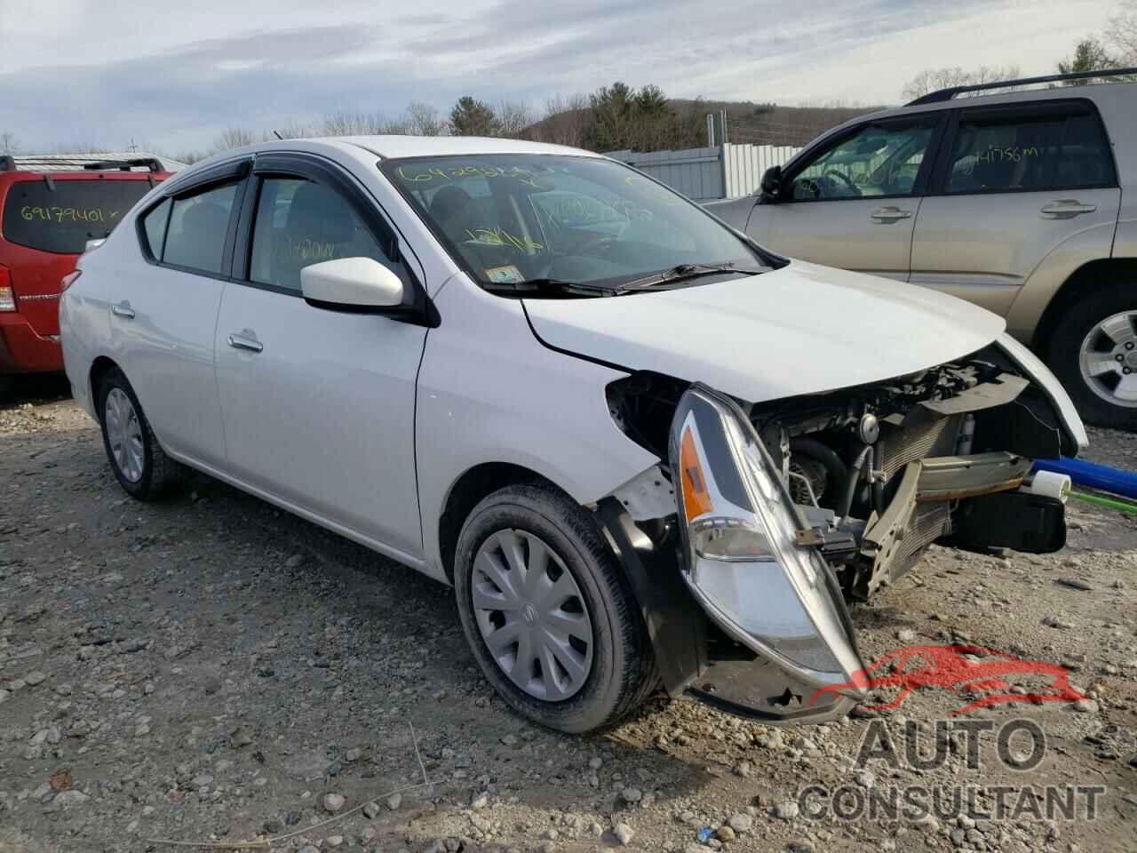NISSAN VERSA 2017 - 3N1CN7AP3HL839175