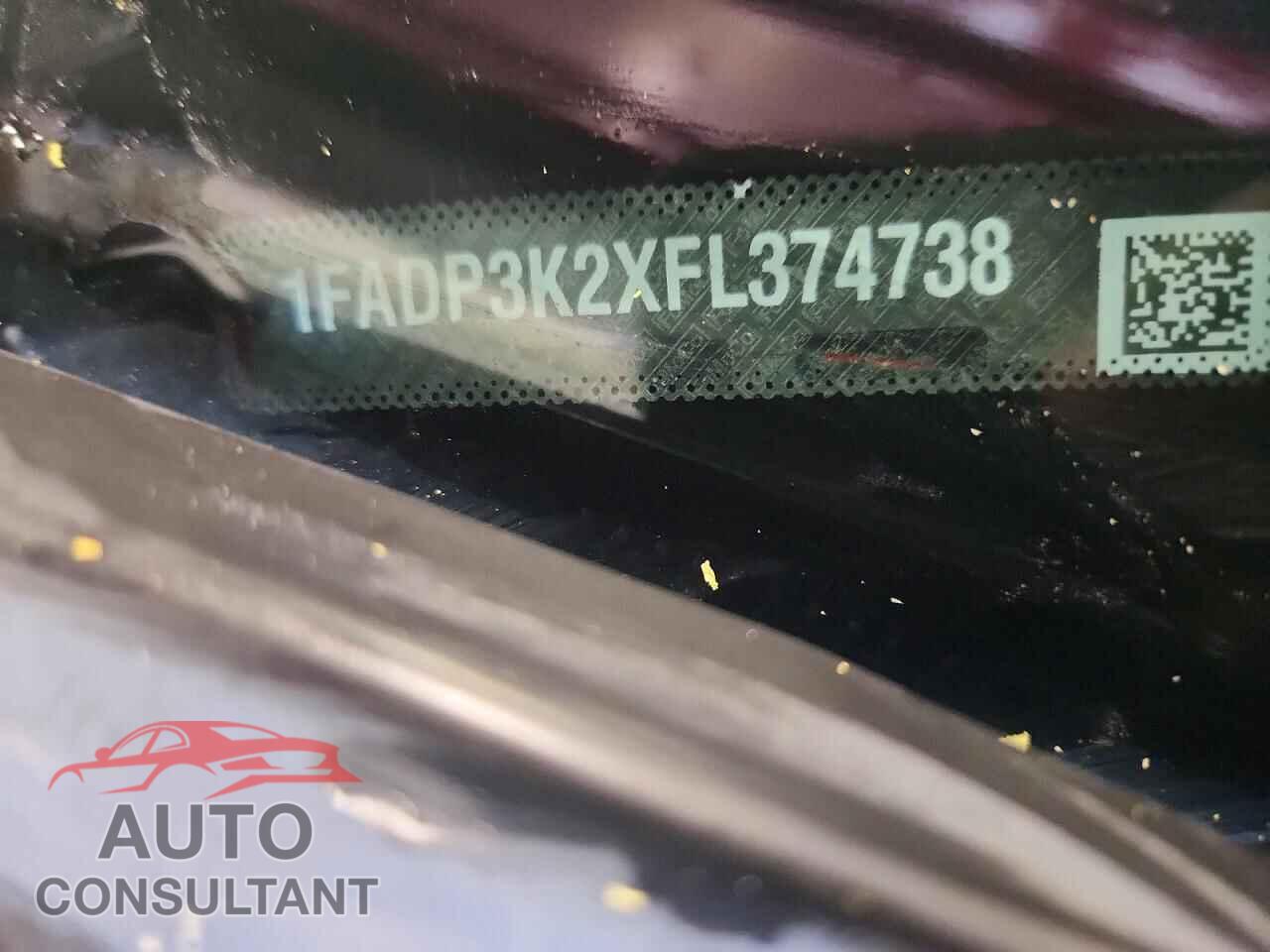FORD FOCUS 2015 - 1FADP3K2XFL374738