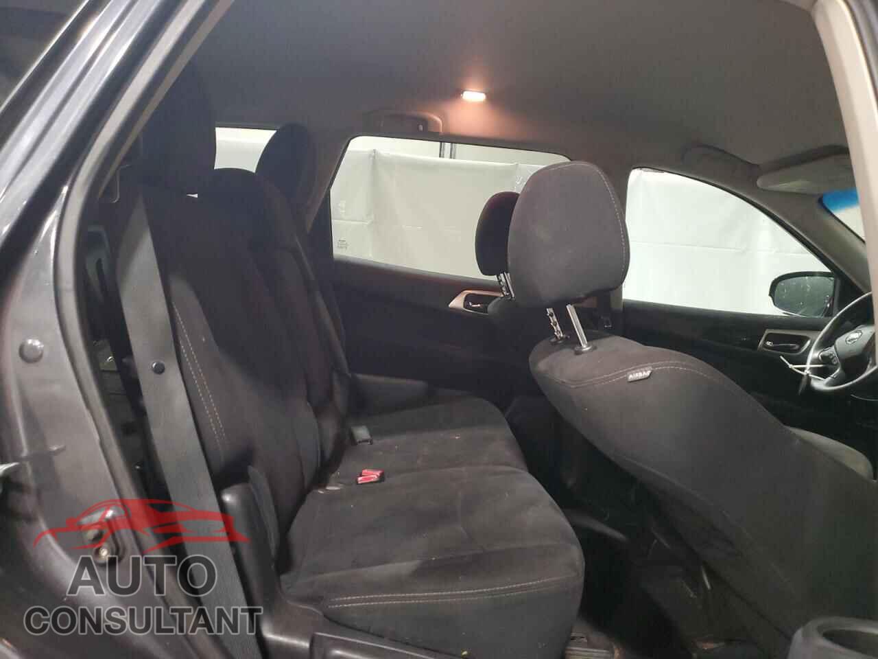 NISSAN PATHFINDER 2013 - 5N1AR2MM2DC674833