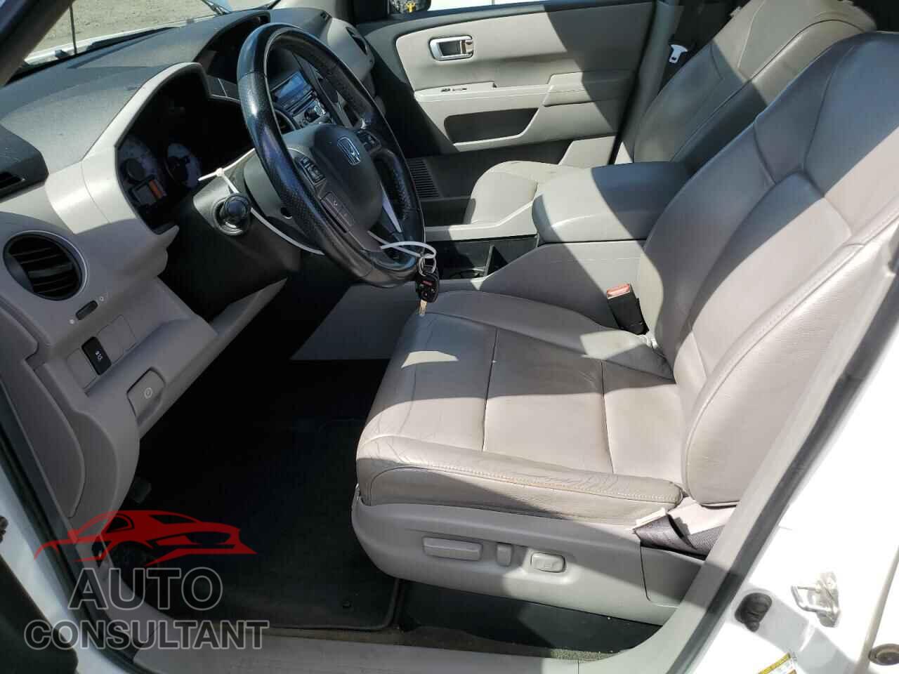 HONDA PILOT 2013 - 5FNYF4H58DB028337