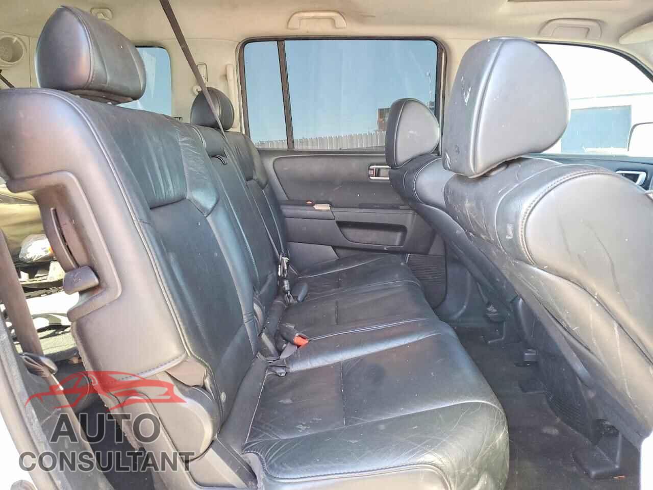 HONDA PILOT 2011 - 5FNYF4H7XBB086027