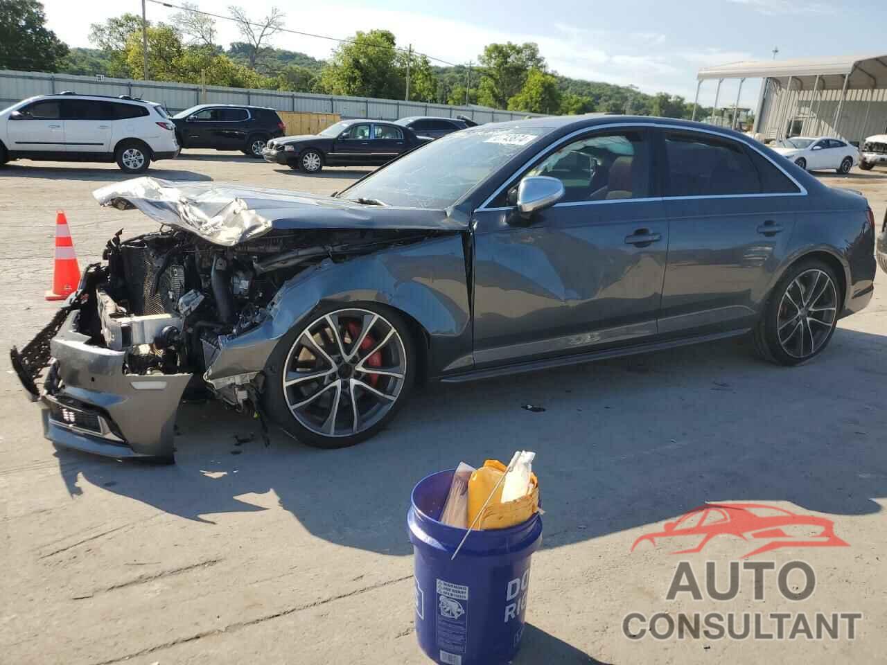 AUDI S4/RS4 2018 - WAUB4AF48JA120568