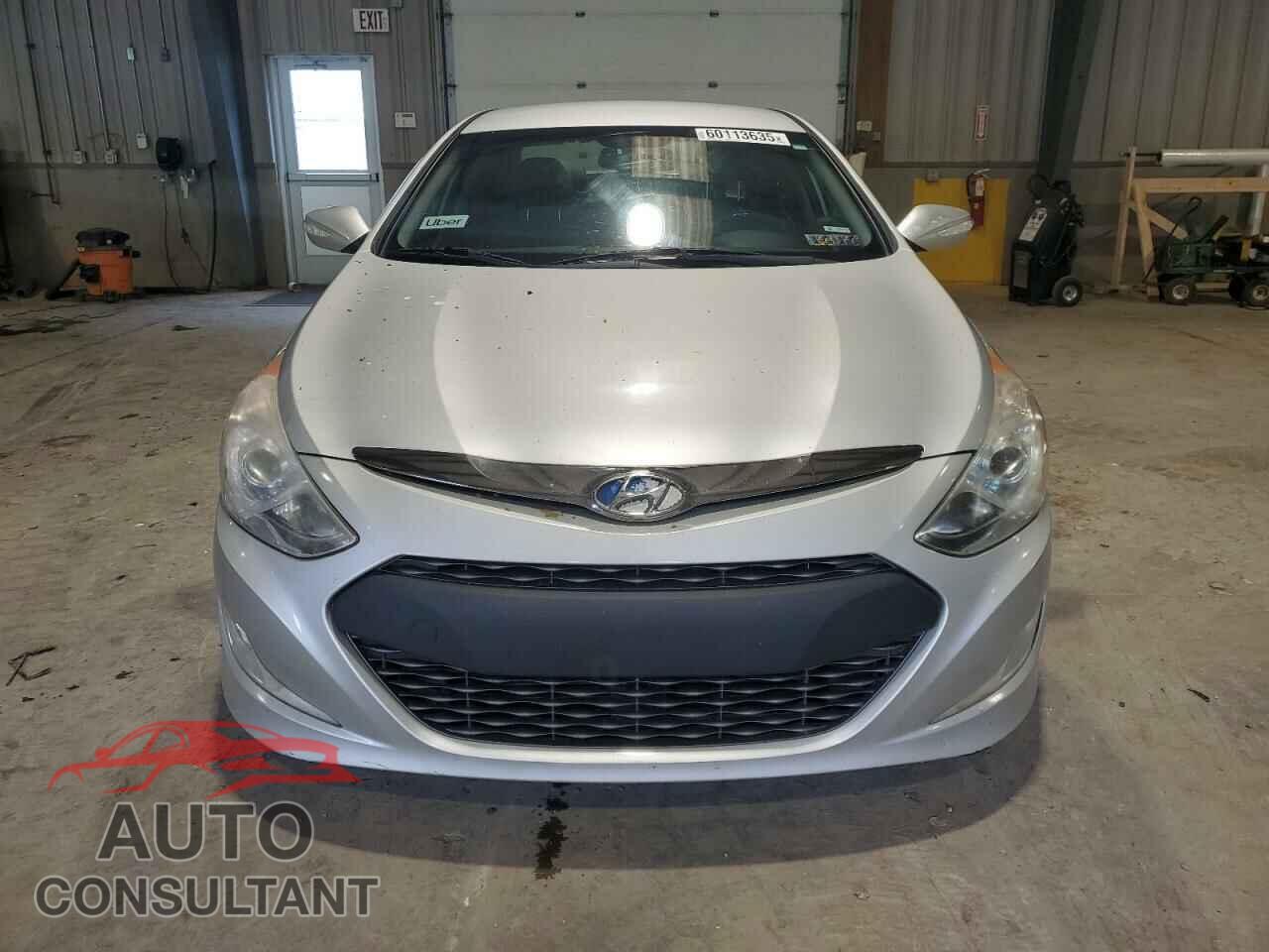 HYUNDAI SONATA 2012 - KMHEC4A44CA020493