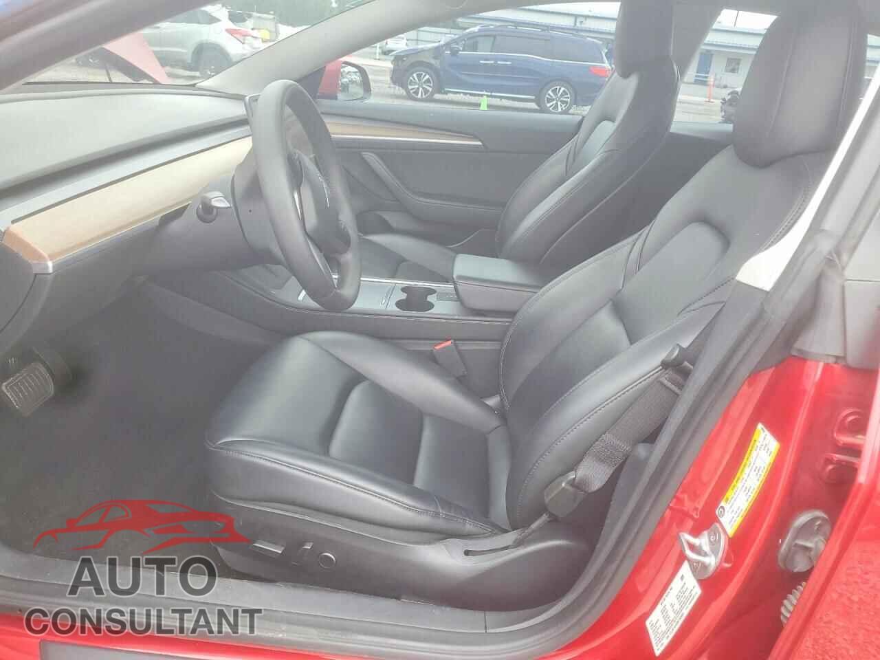TESLA MODEL 3 2021 - 5YJ3E1EA5MF100964