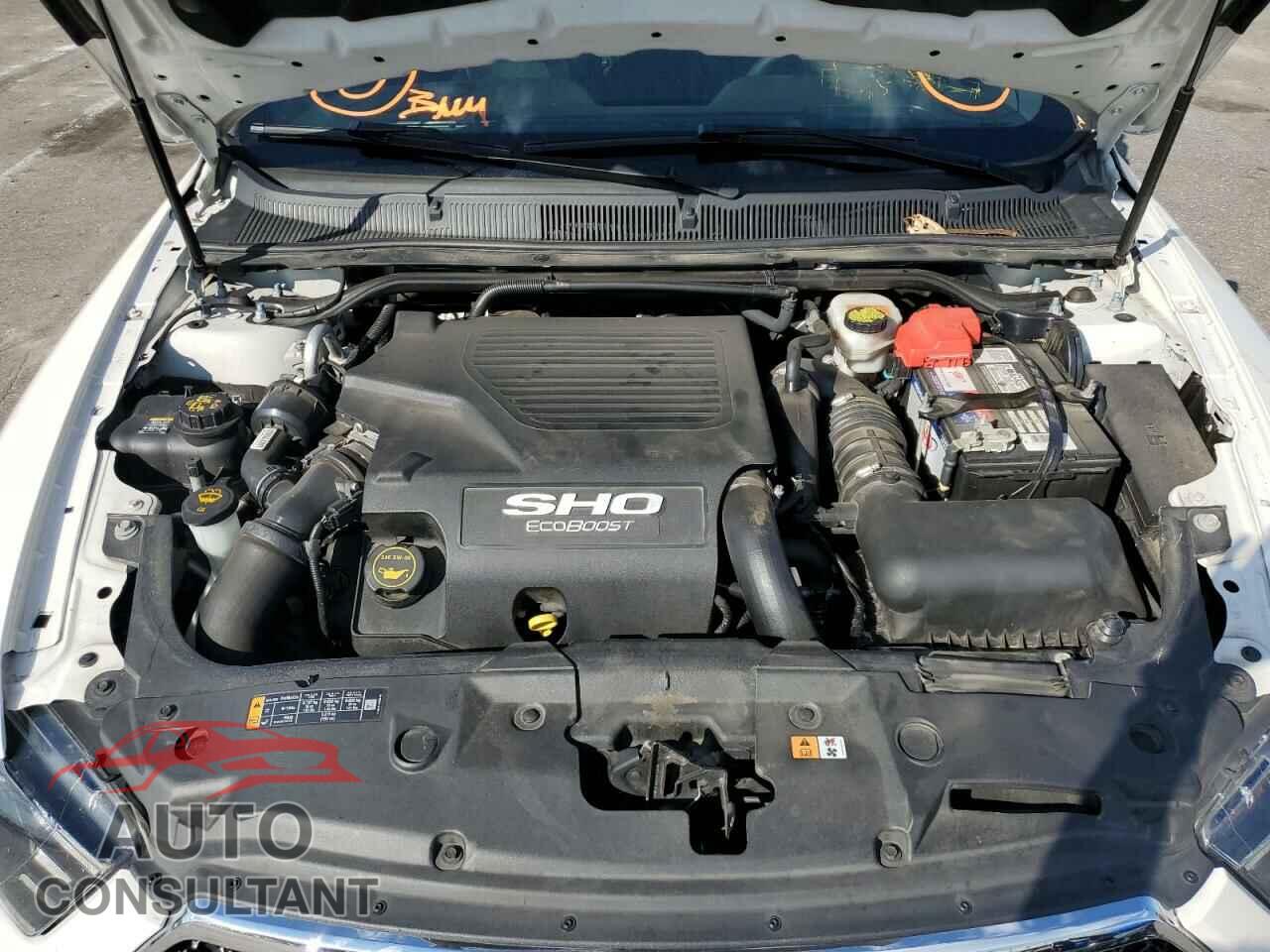 FORD TAURUS 2017 - 1FAHP2KT5HG118099