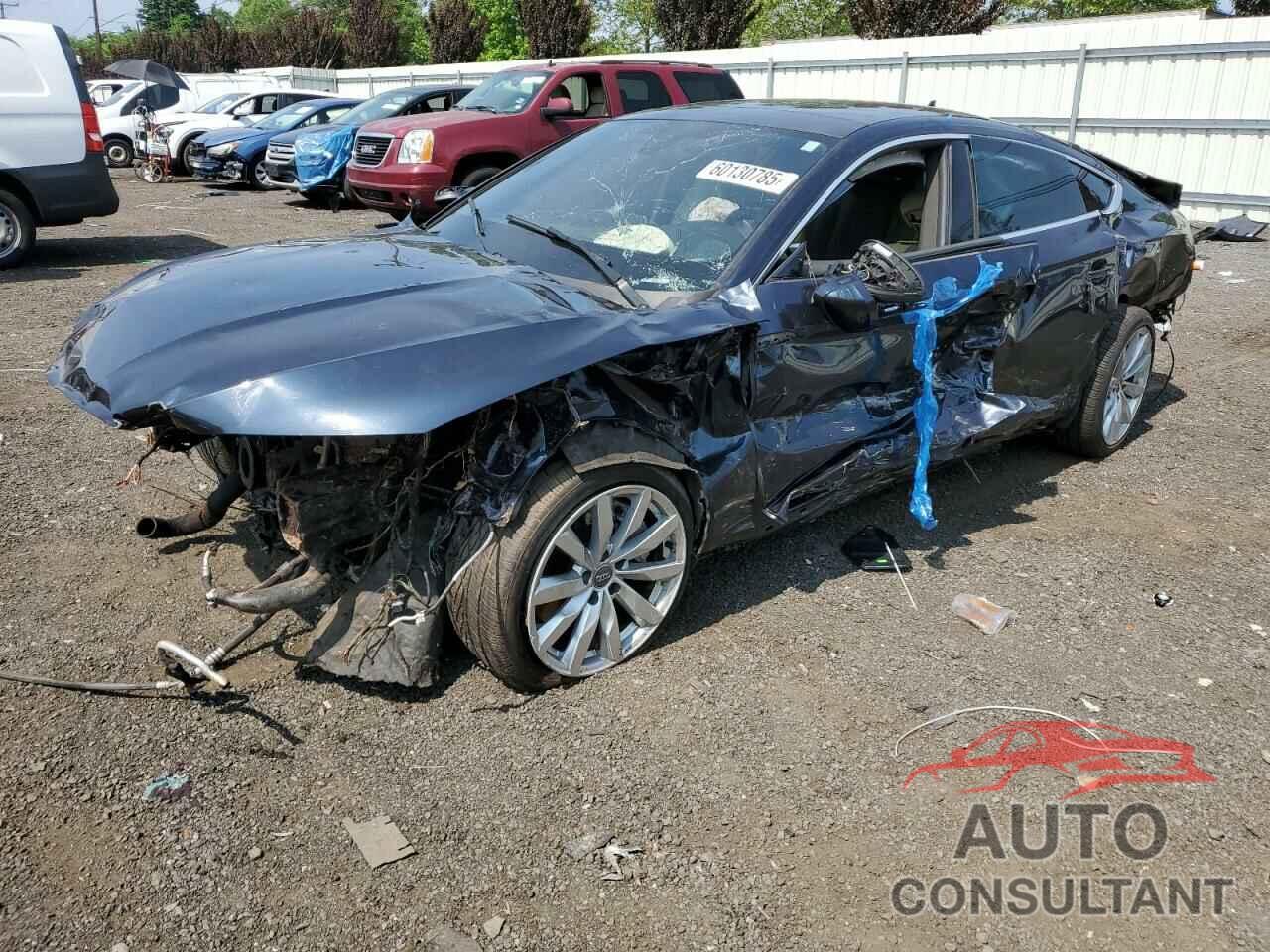AUDI A5 2018 - WAUBNCF57JA058761