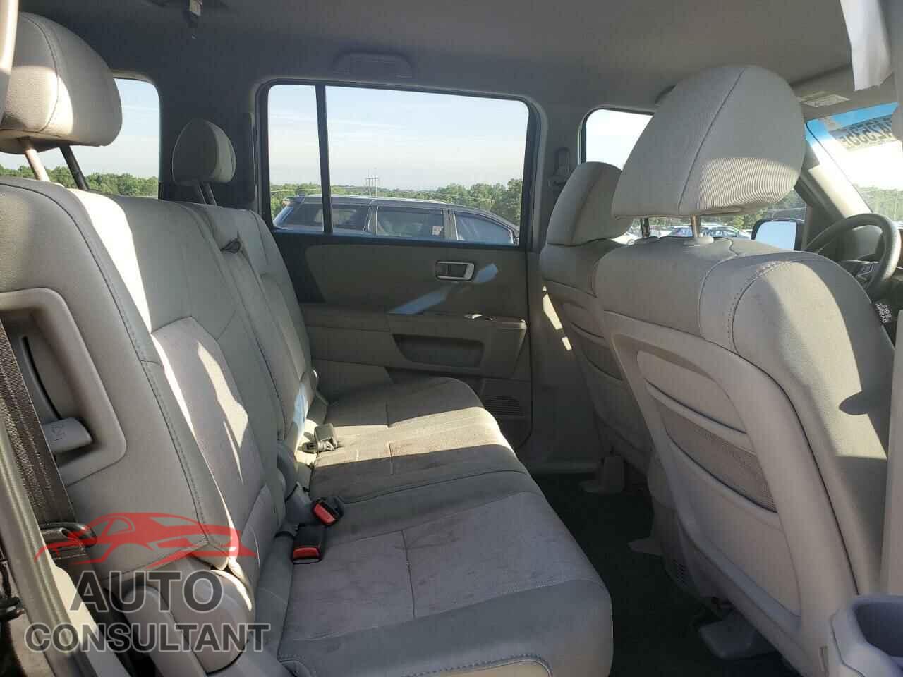 HONDA PILOT 2011 - 5FNYF3H42BB021432