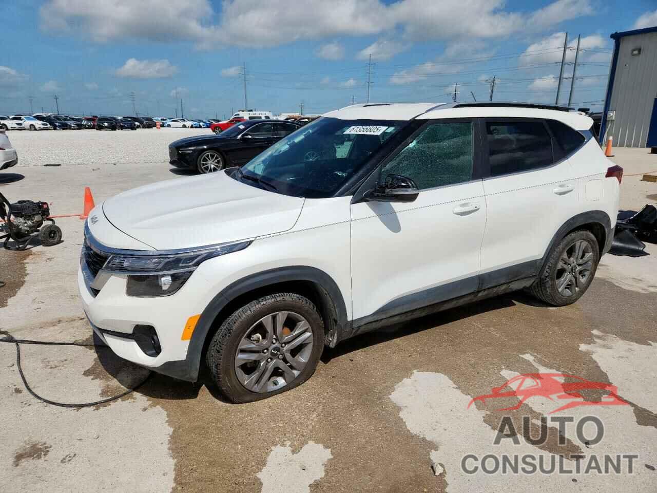 KIA SELTOS 2023 - KNDEU2AAXP7348385