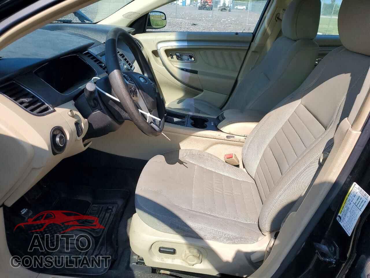 FORD TAURUS 2017 - 1FAHP2D82HG143003