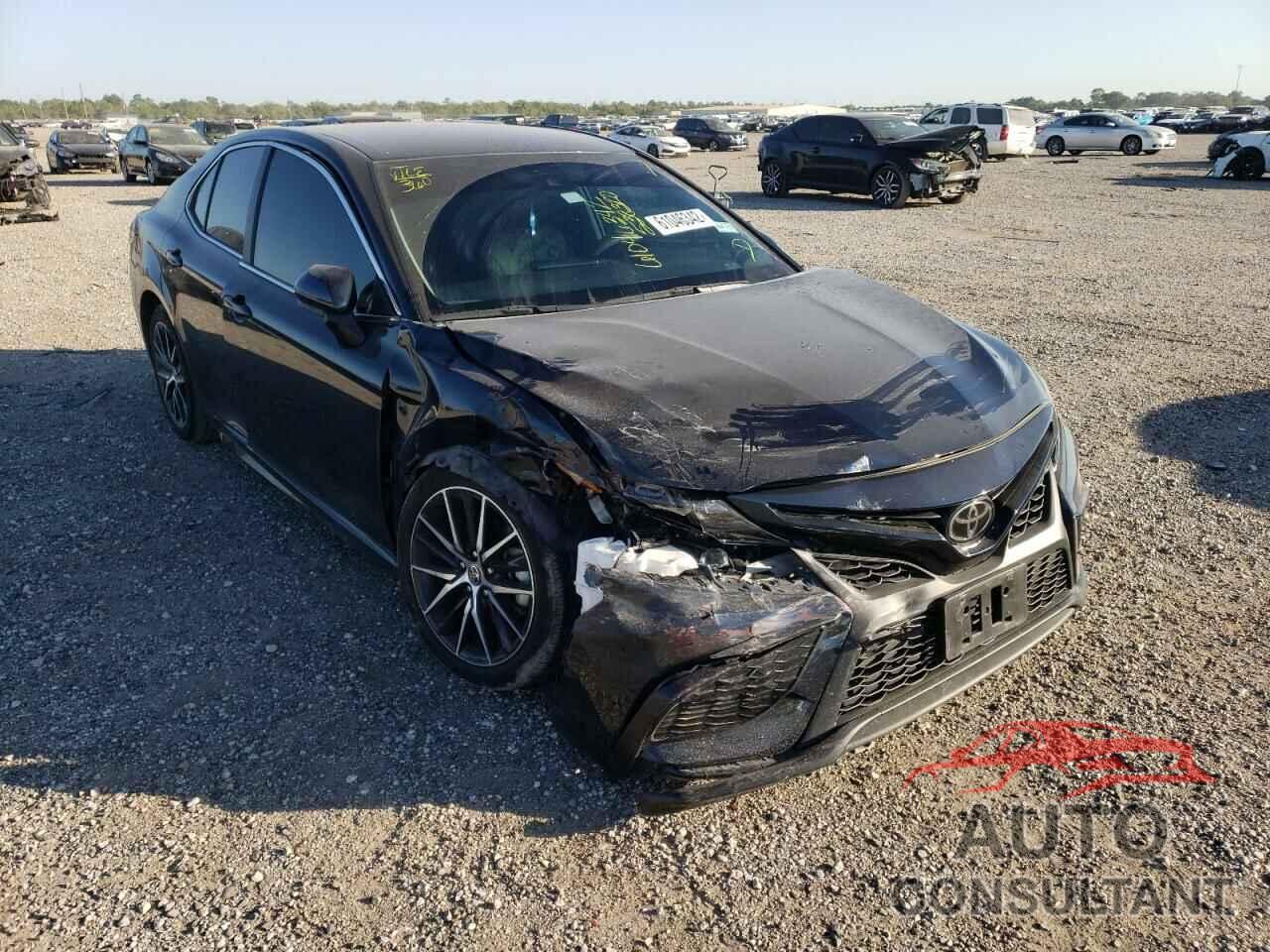 TOYOTA CAMRY 2021 - 4T1G11AK5MU538320