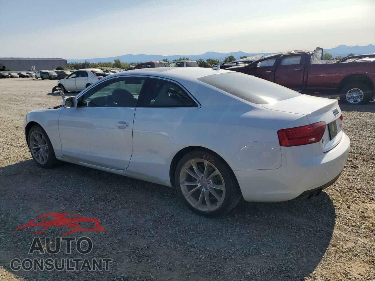 AUDI A5 2013 - WAUCFAFR1DA071874