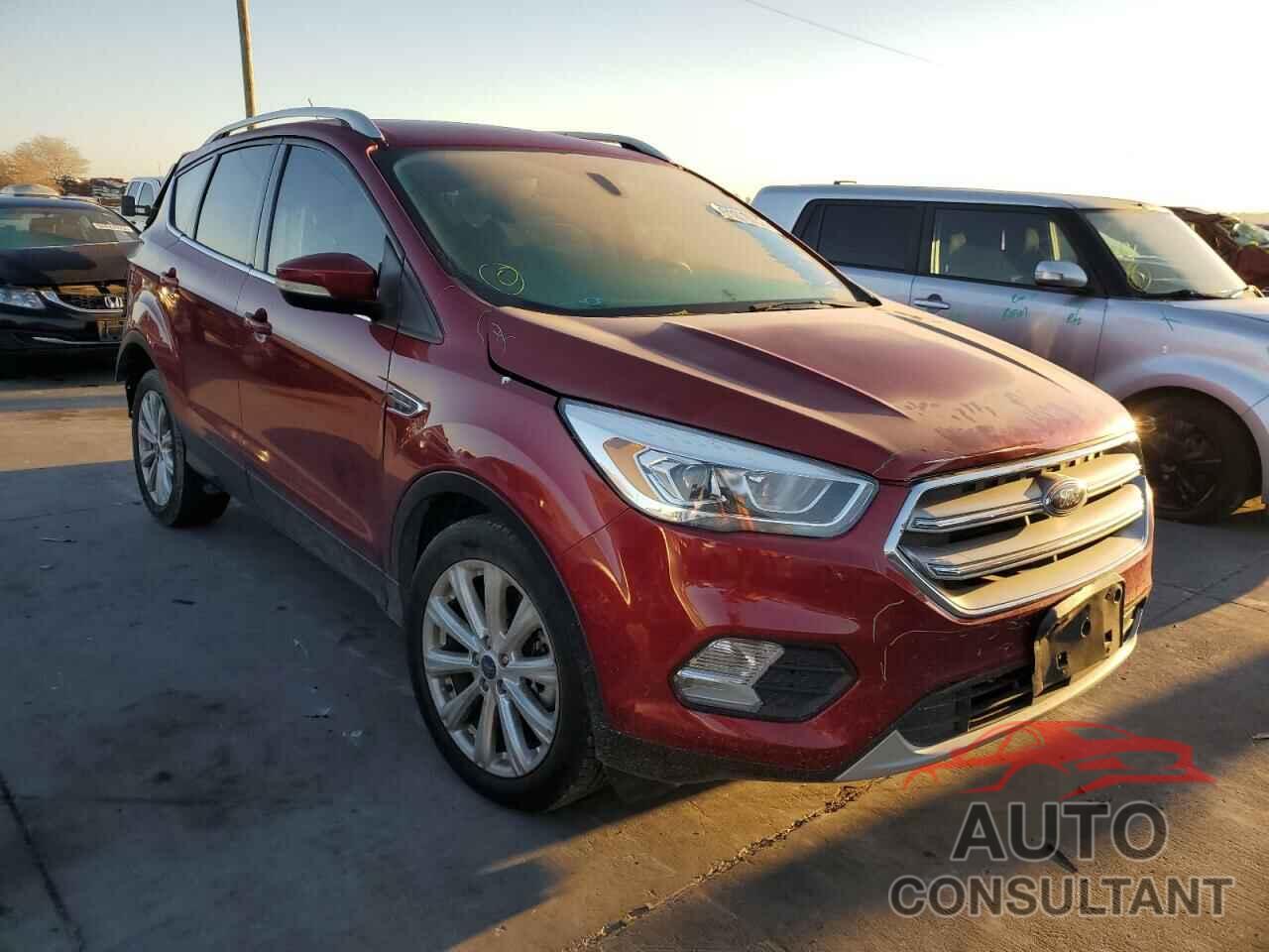 FORD ESCAPE 2017 - 1FMCU0J99HUF10653