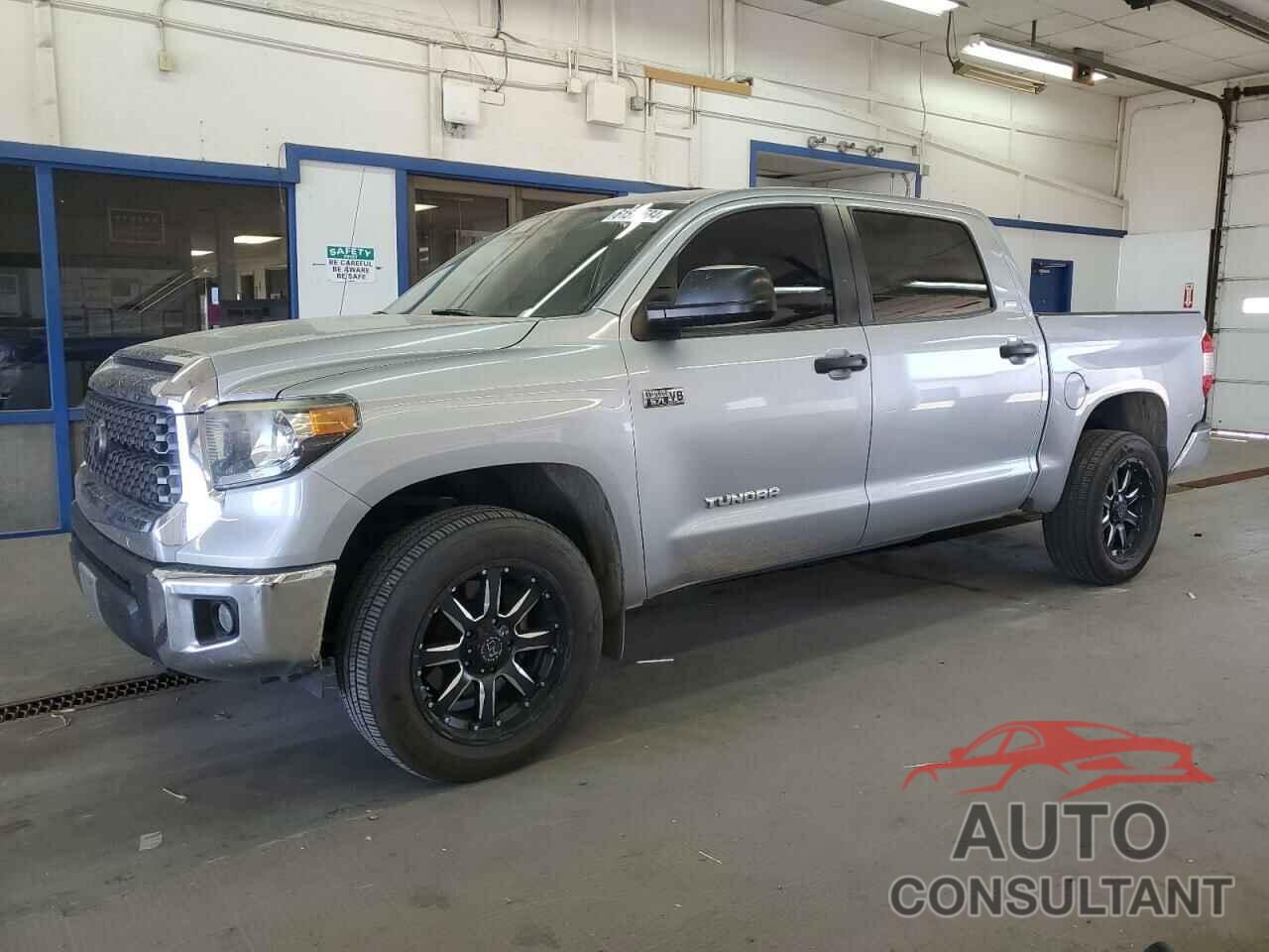 TOYOTA TUNDRA 2019 - 5TFDY5F1XKX834827