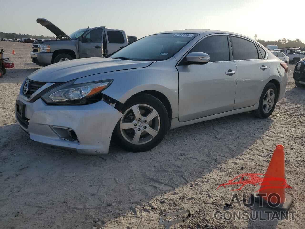 NISSAN ALTIMA 2018 - 1N4AL3AP8JC117095