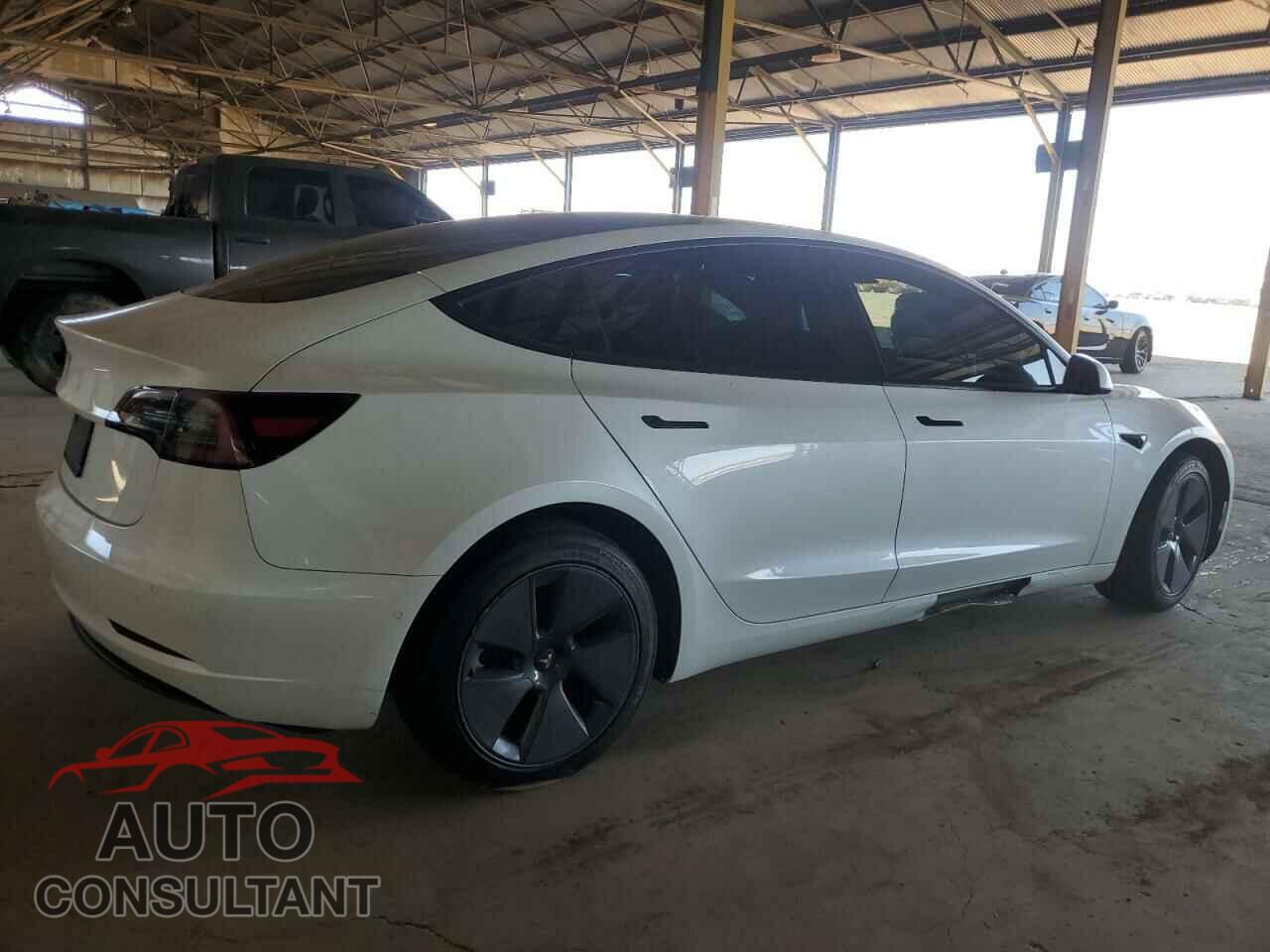 TESLA MODEL 3 2022 - 5YJ3E1EA8NF373754