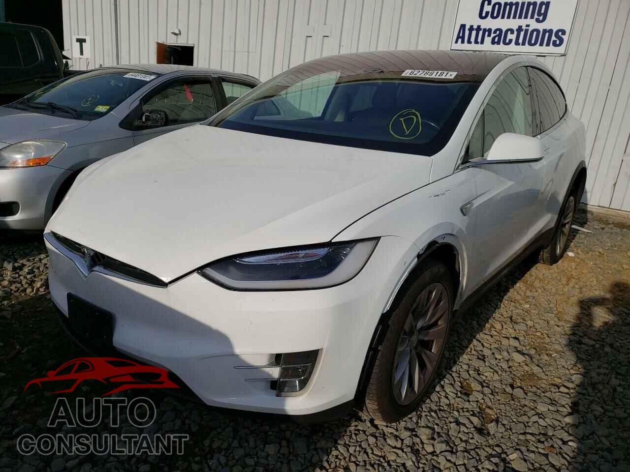 TESLA MODEL X 2016 - 5YJXCAE27GF013068