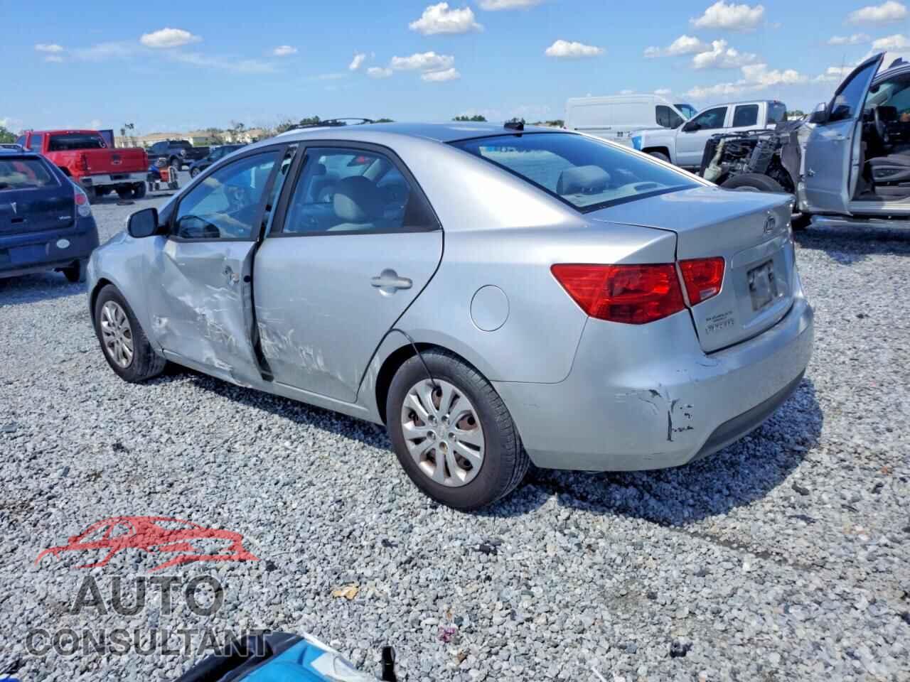 KIA FORTE 2010 - KNAFU4A27A5115511