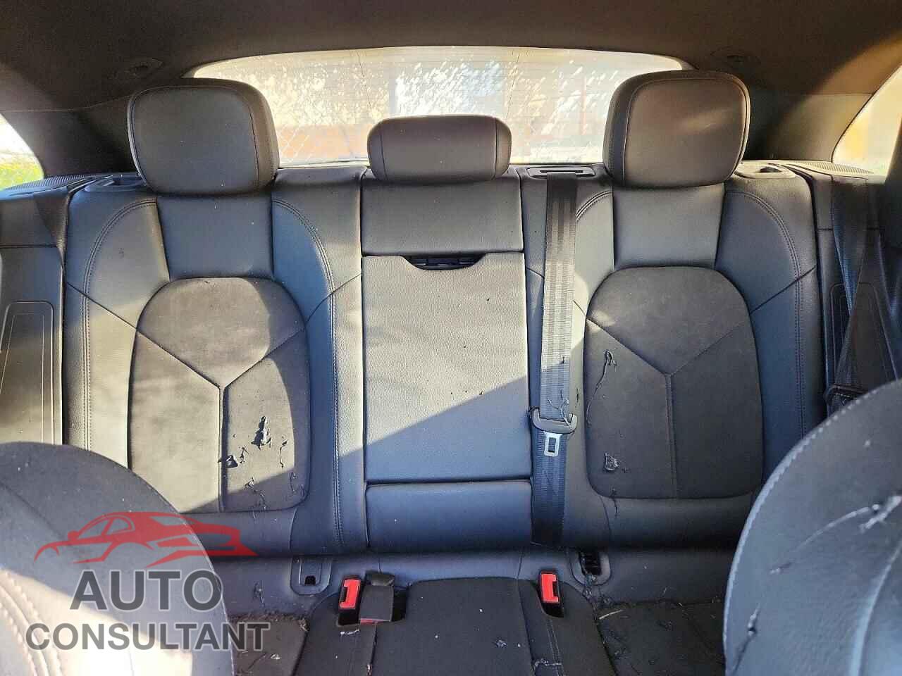 PORSCHE MACAN 2015 - WP1AB2A54FLB72218