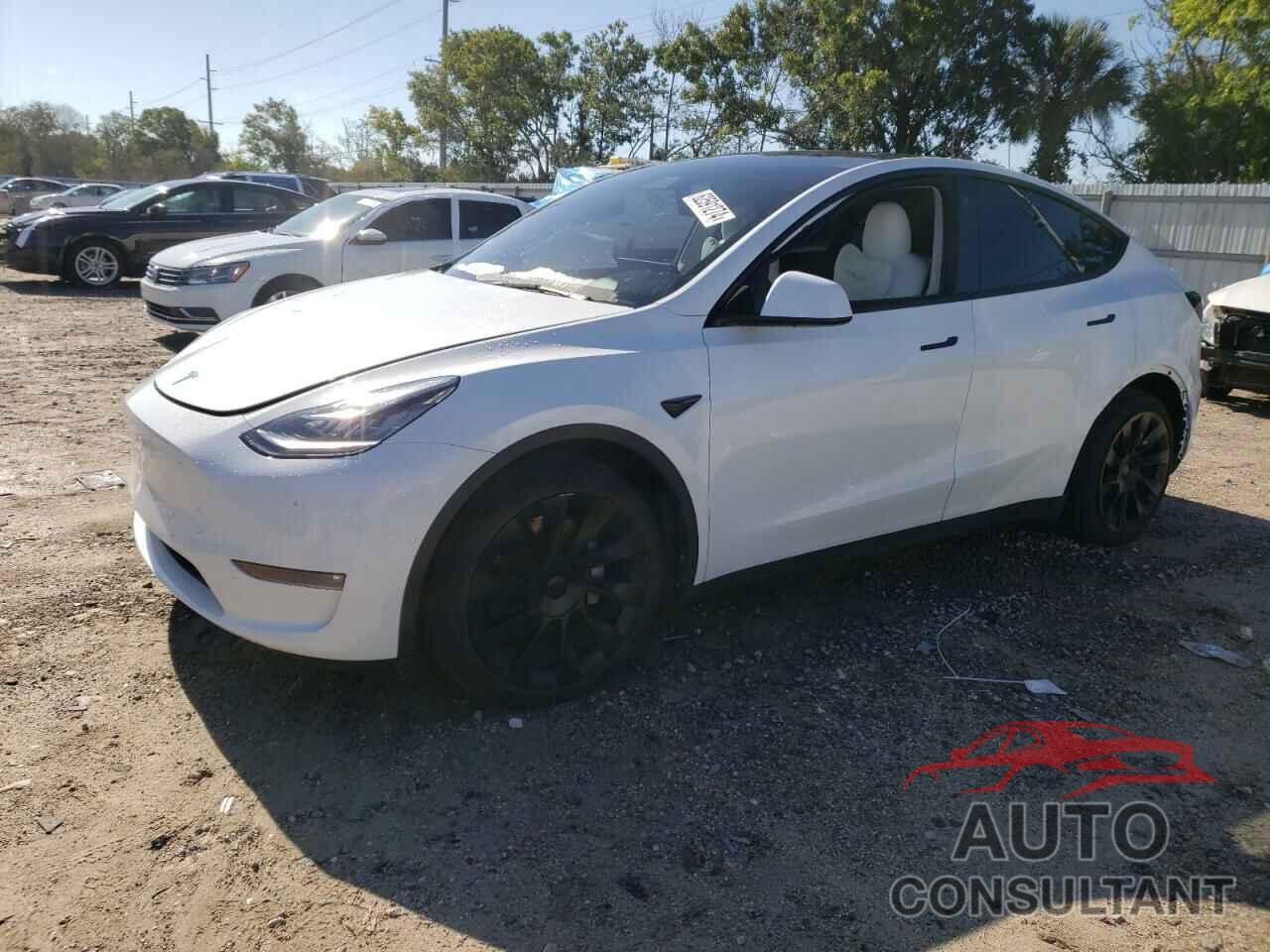 TESLA MODEL Y 2021 - 5YJYGDEEXMF228895