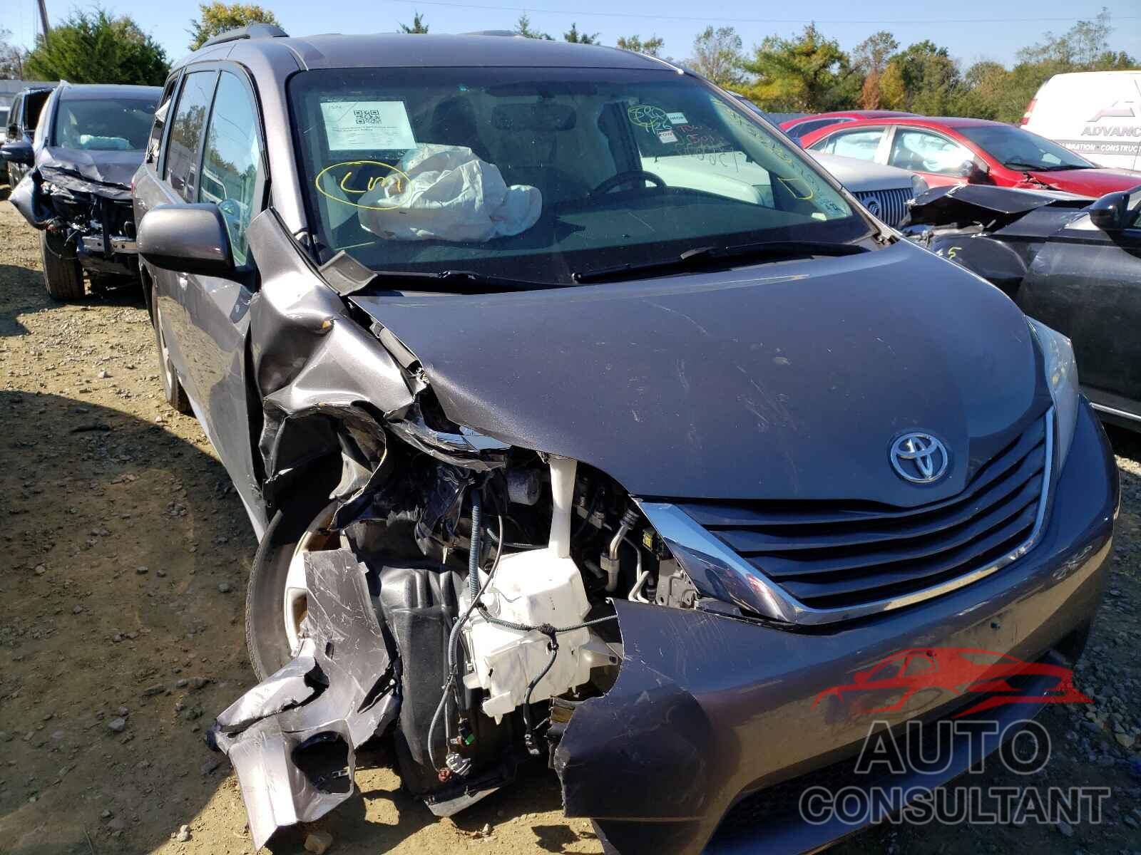 TOYOTA SIENNA 2017 - 5TDKZ3DC7HS773643