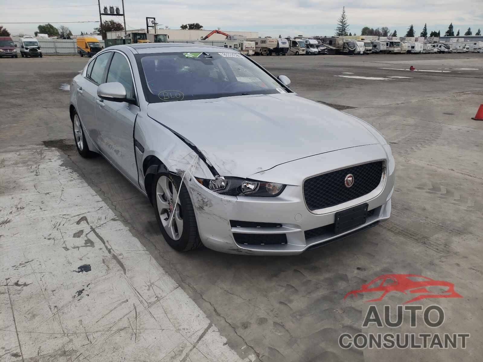 JAGUAR XE 2017 - SAJAR4BG5HA974284