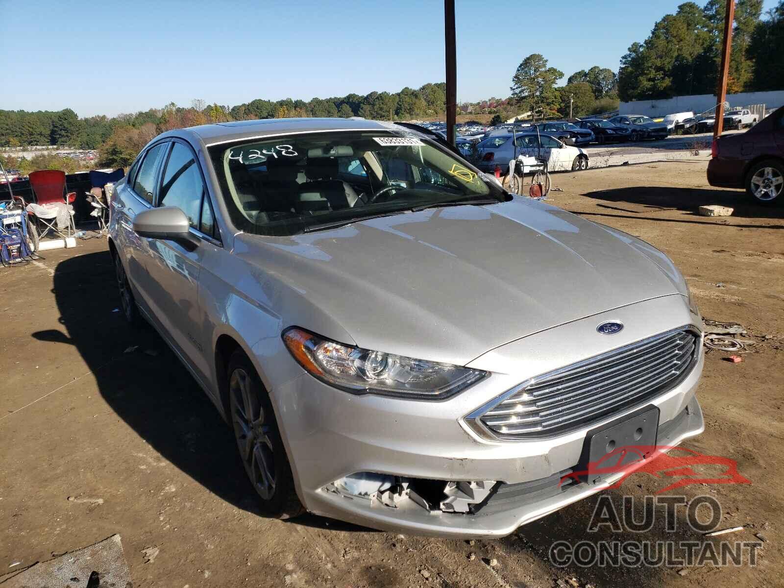 FORD FUSION 2017 - 3FA6P0LU2HR324248