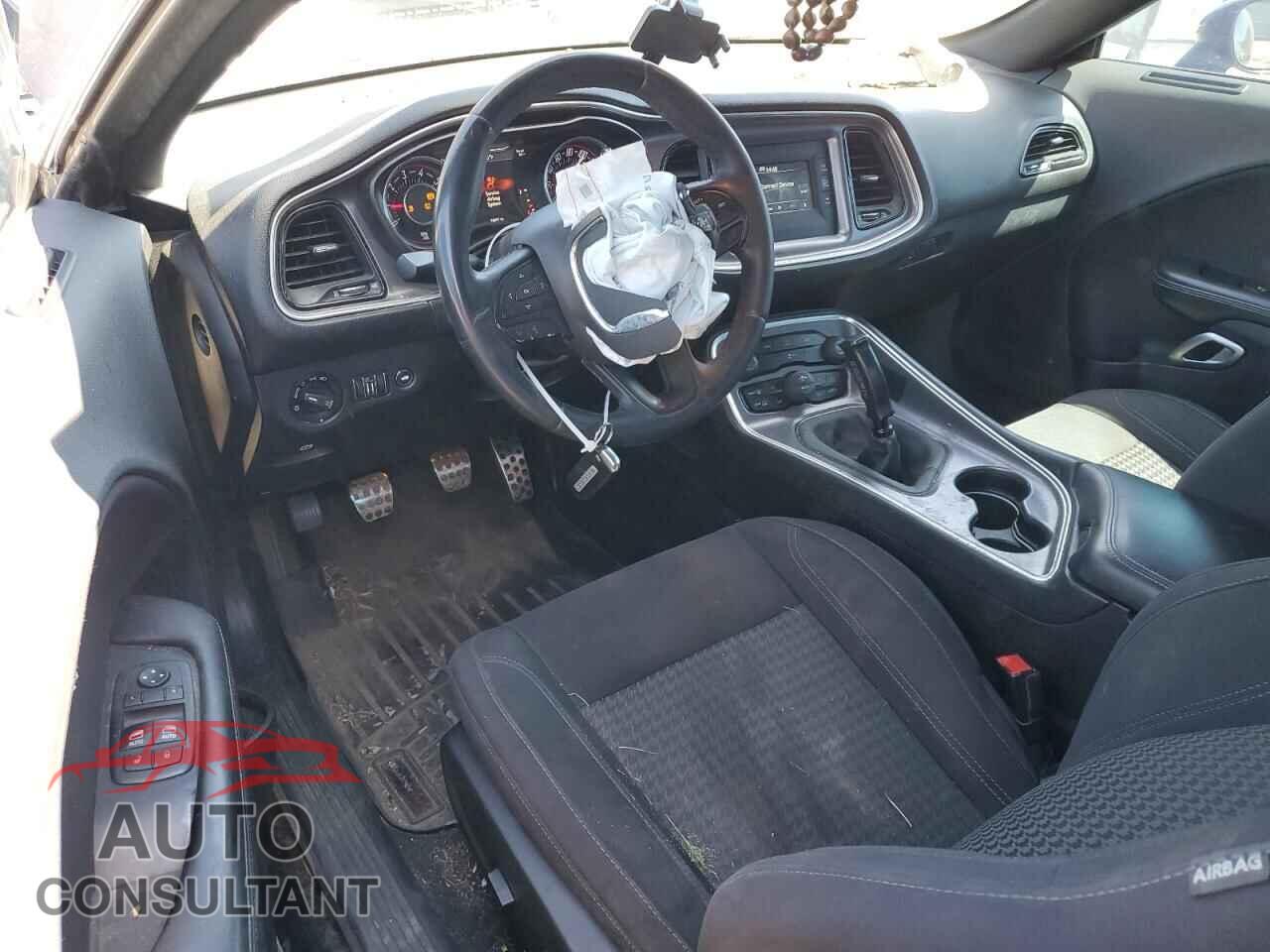 DODGE CHALLENGER 2015 - 2C3CDZAT0FH702925