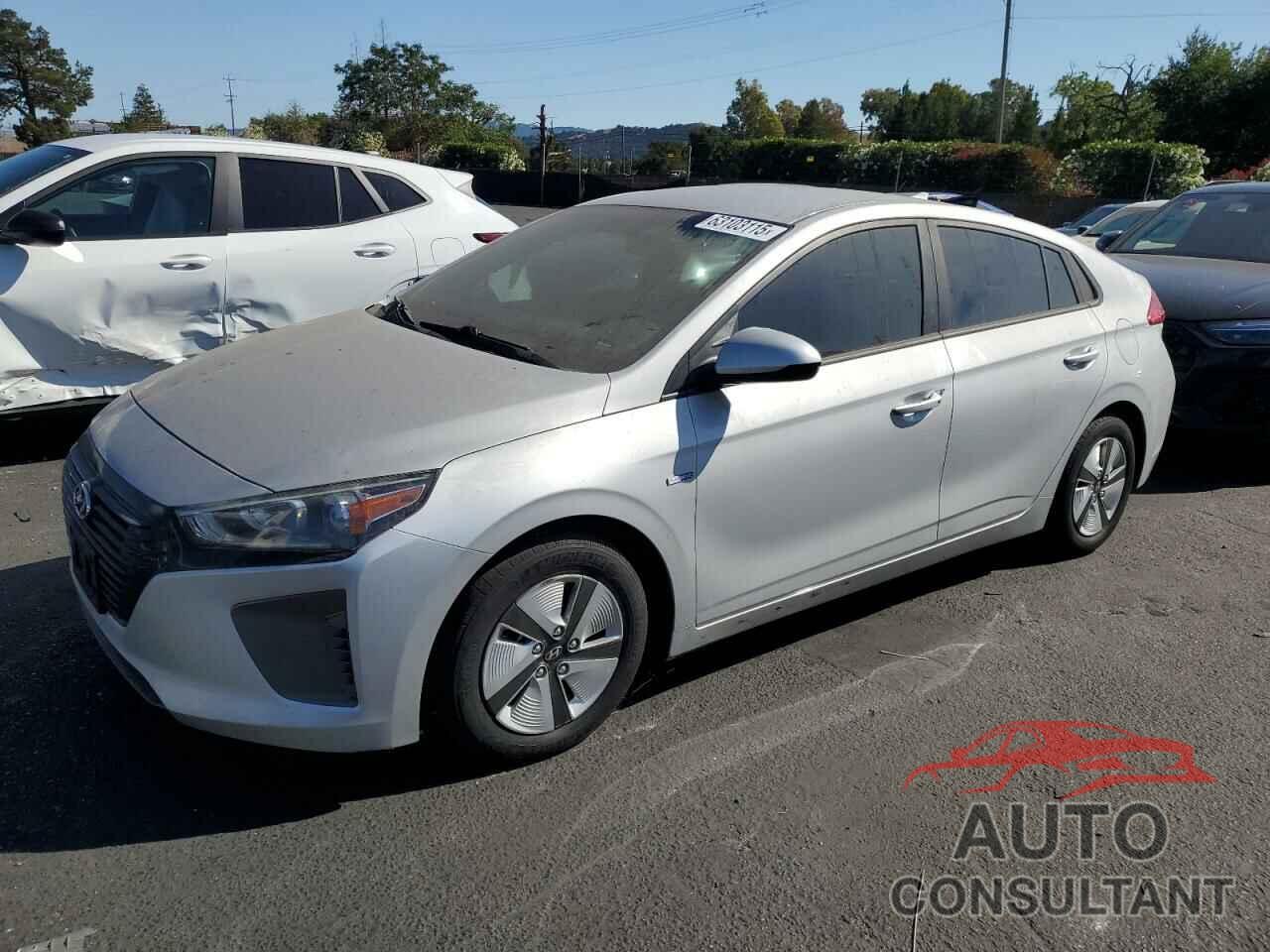 HYUNDAI IONIQ 2017 - KMHC65LC3HU050101