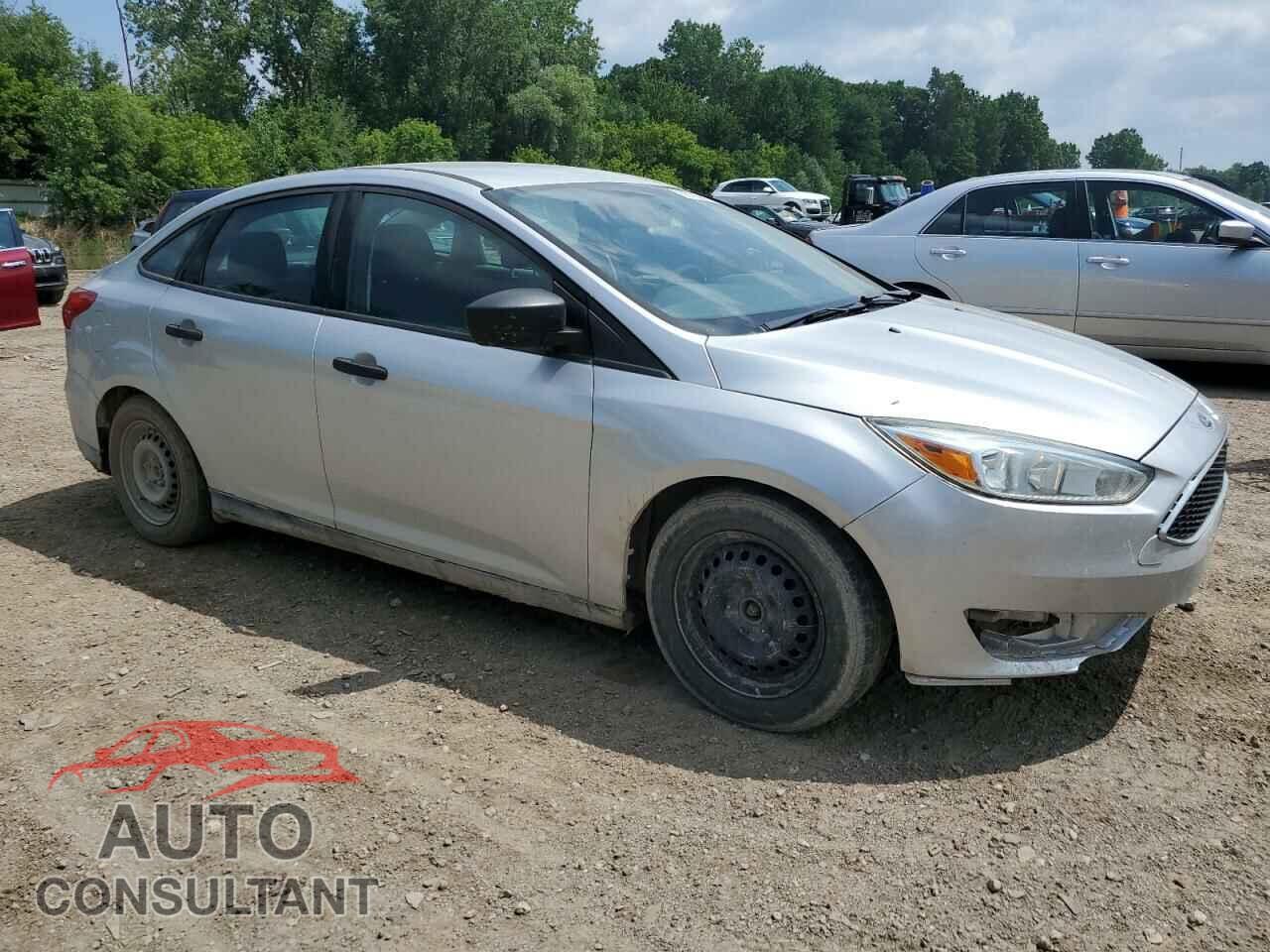 FORD FOCUS 2015 - 1FADP3E22FL355046