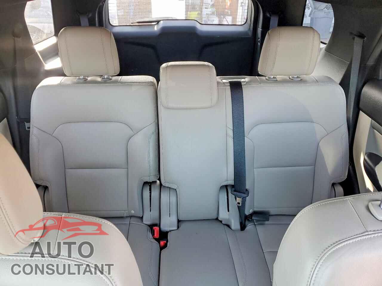 FORD EXPLORER 2018 - 1FM5K8D82JGB70041