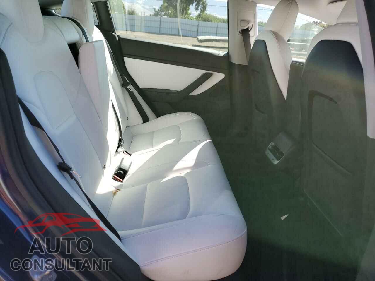 TESLA MODEL 3 2018 - 5YJ3E1EA6JF168265