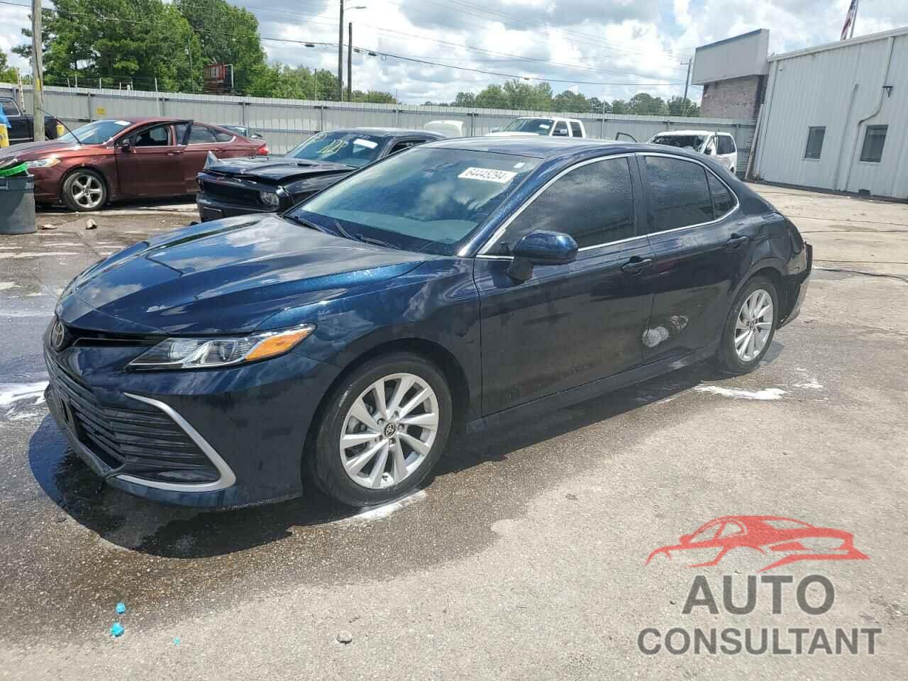 TOYOTA CAMRY 2021 - 4T1C11AKXMU453634