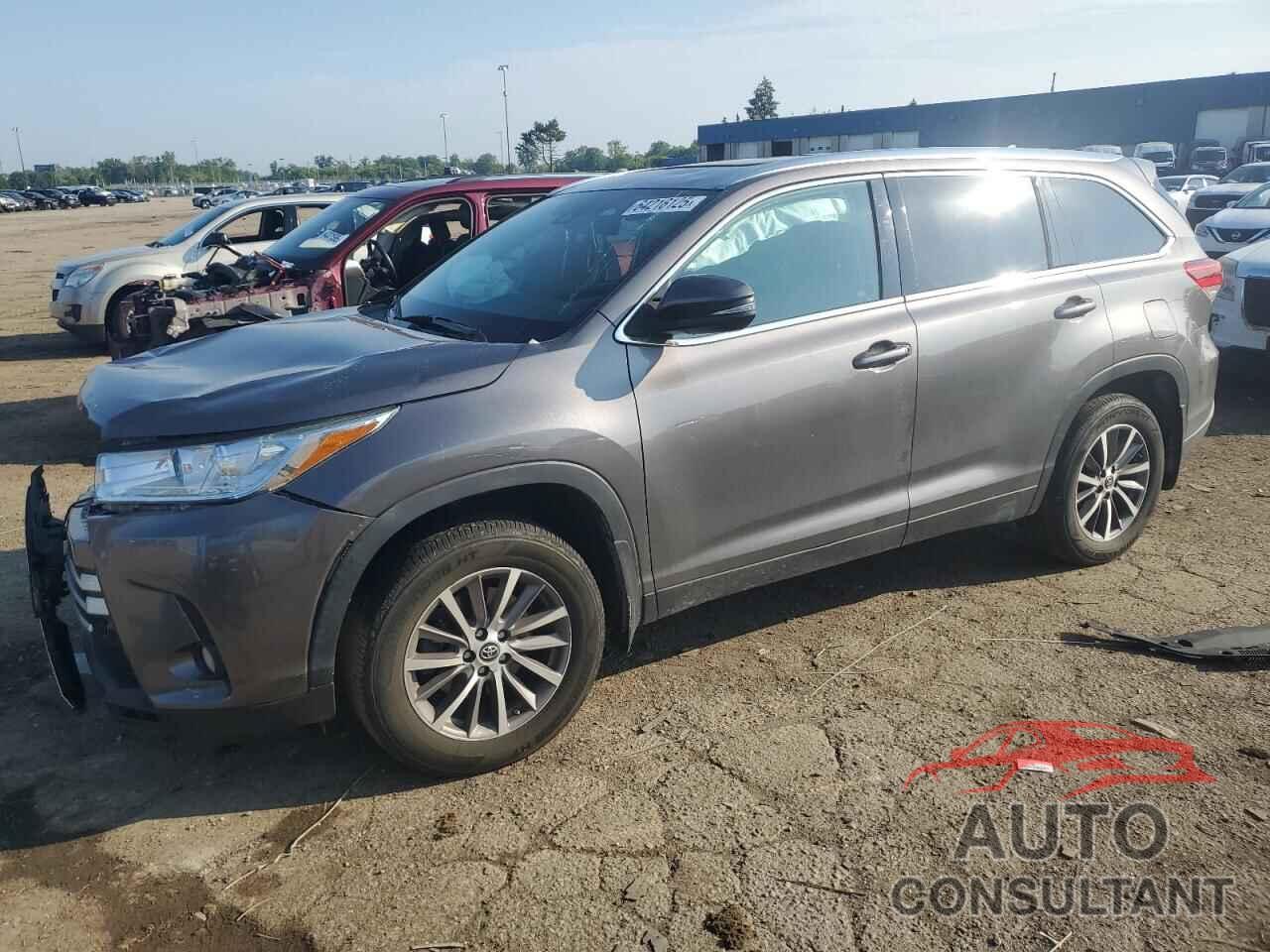 TOYOTA HIGHLANDER 2019 - 5TDJZRFH5KS931234