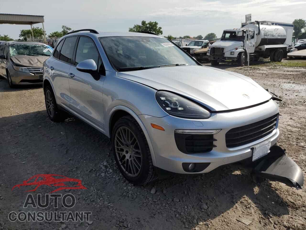 PORSCHE CAYENNE 2017 - WP1AA2A27HKA81784