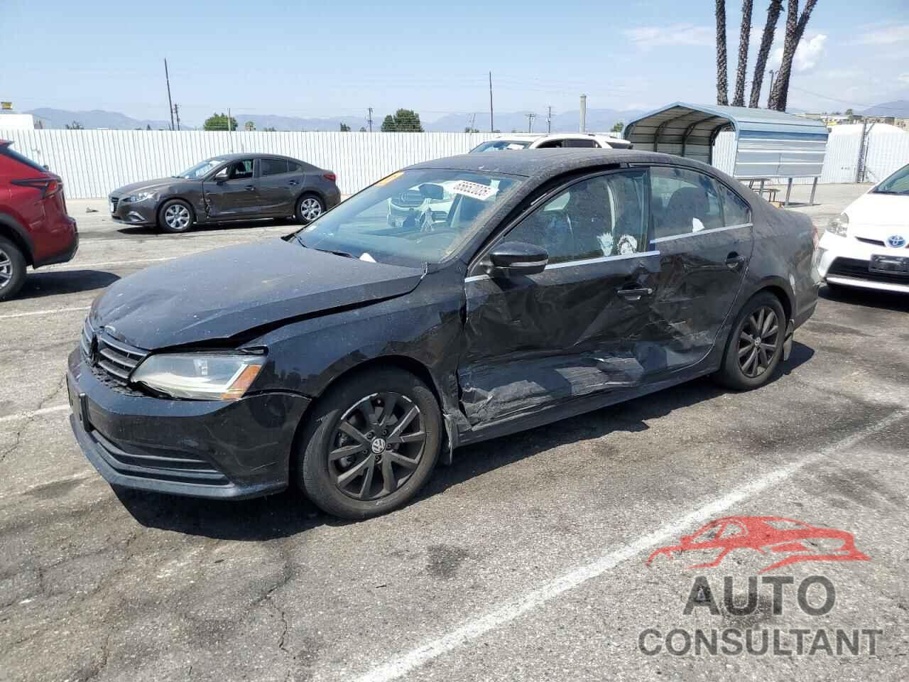 VOLKSWAGEN JETTA 2018 - 3VWDB7AJ1JM241881