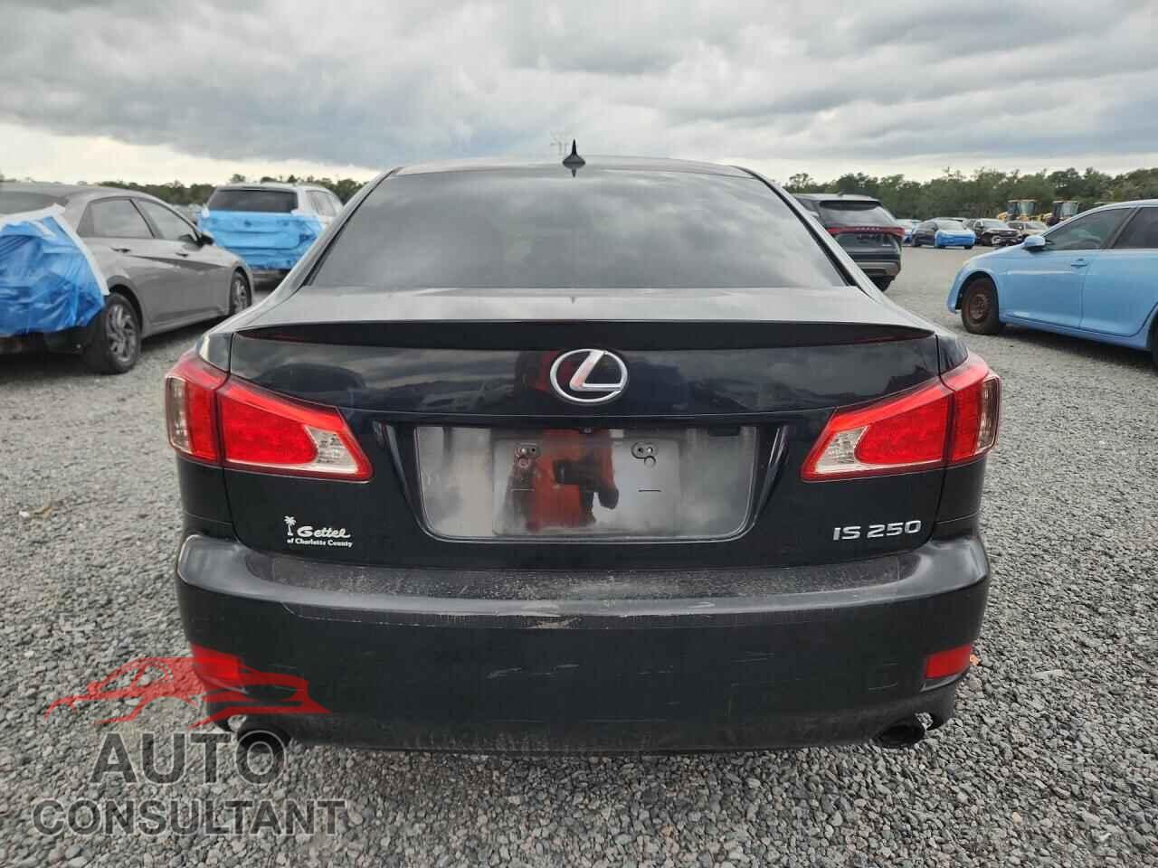 LEXUS IS 2012 - JTHBF5C22C5168360