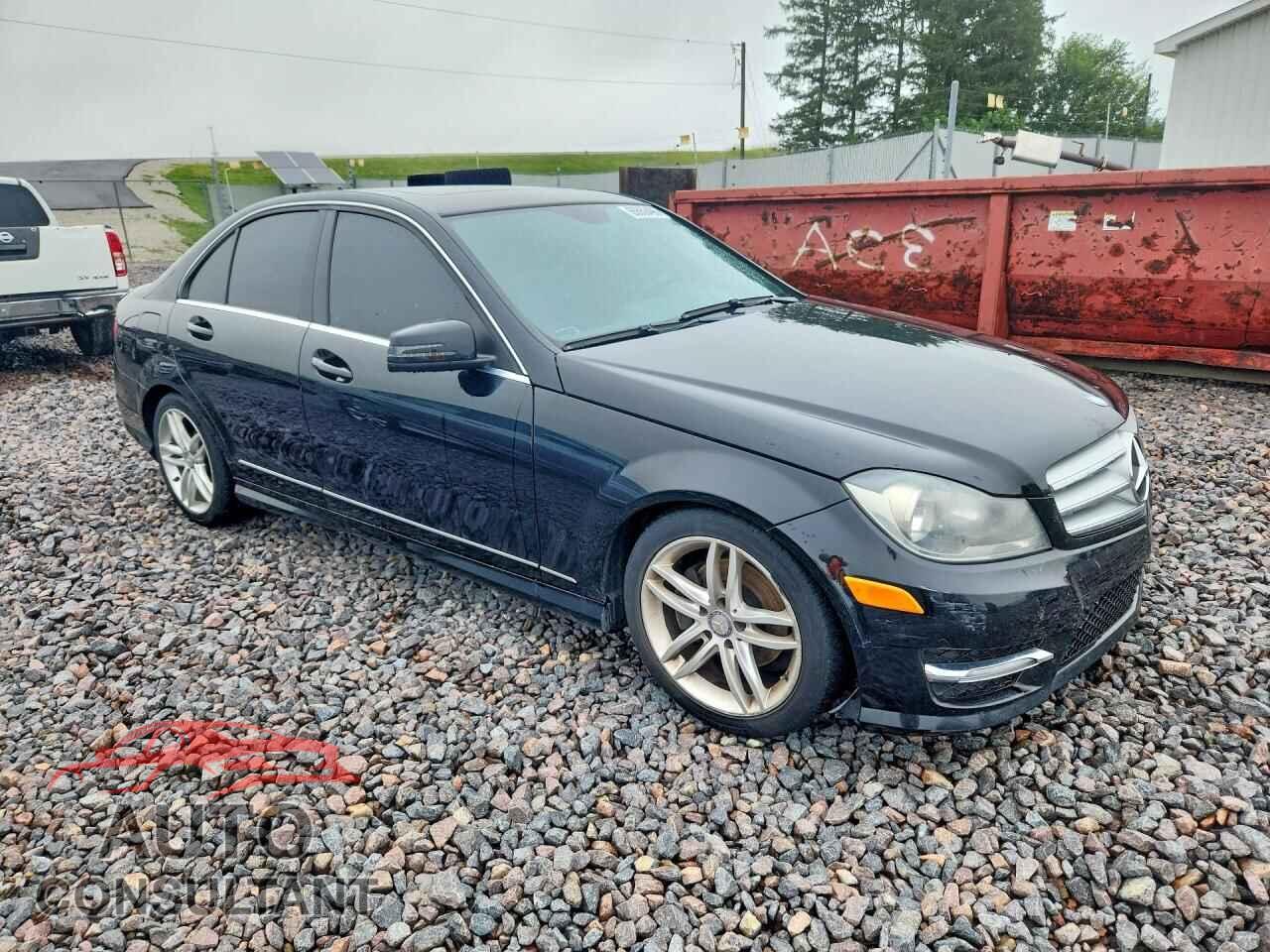 MERCEDES-BENZ C-CLASS 2012 - WDDGF8BB5CA683327