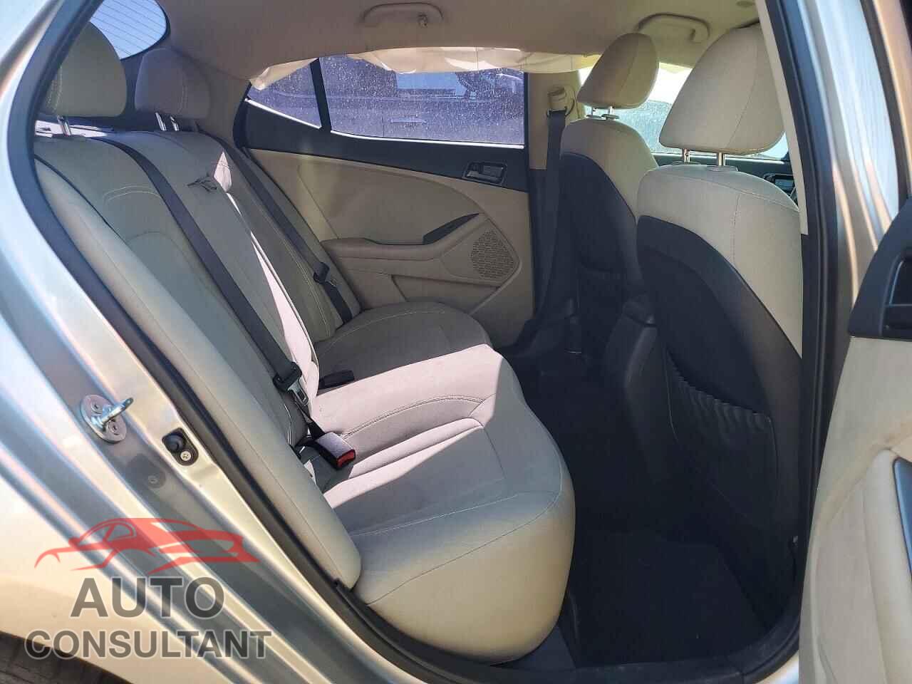 KIA OPTIMA 2011 - KNAGM4A73B5124045