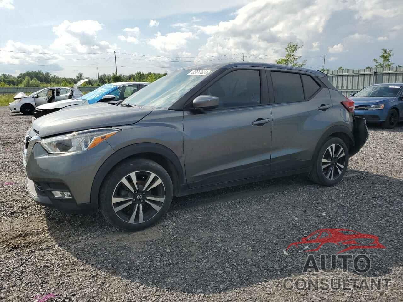 NISSAN KICKS 2018 - 3N1CP5CU4JL495914