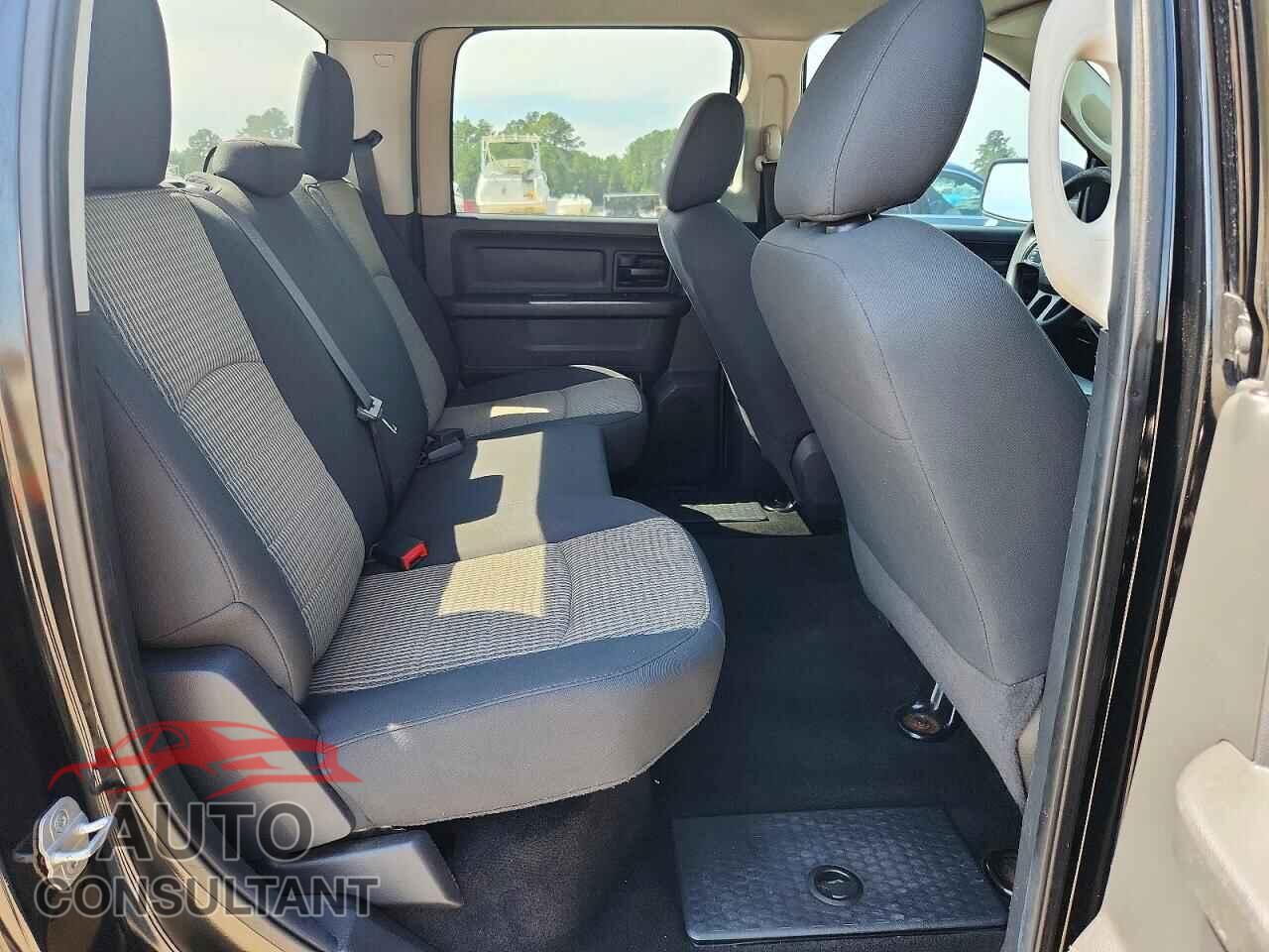 DODGE RAM 1500 2012 - 1C6RD6KT7CS143789