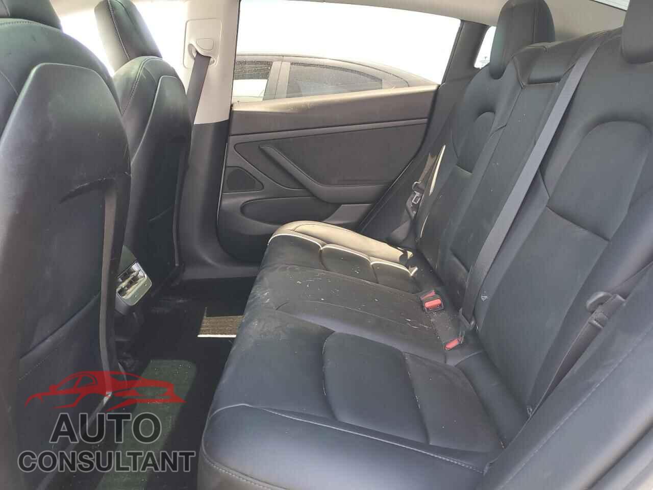 TESLA MODEL 3 2020 - 5YJ3E1EA3LF745272