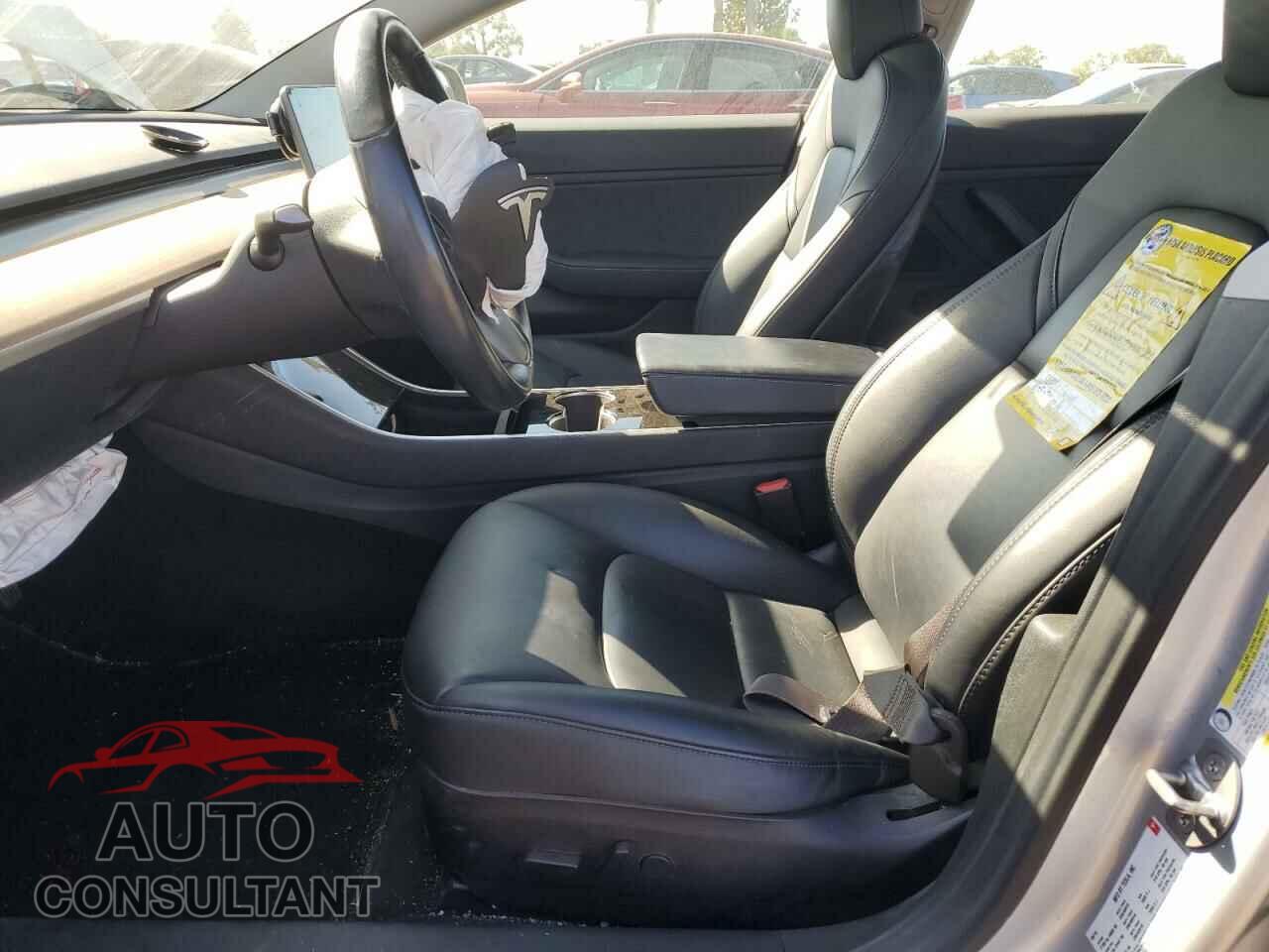 TESLA MODEL 3 2018 - 5YJ3E1EA8JF038200