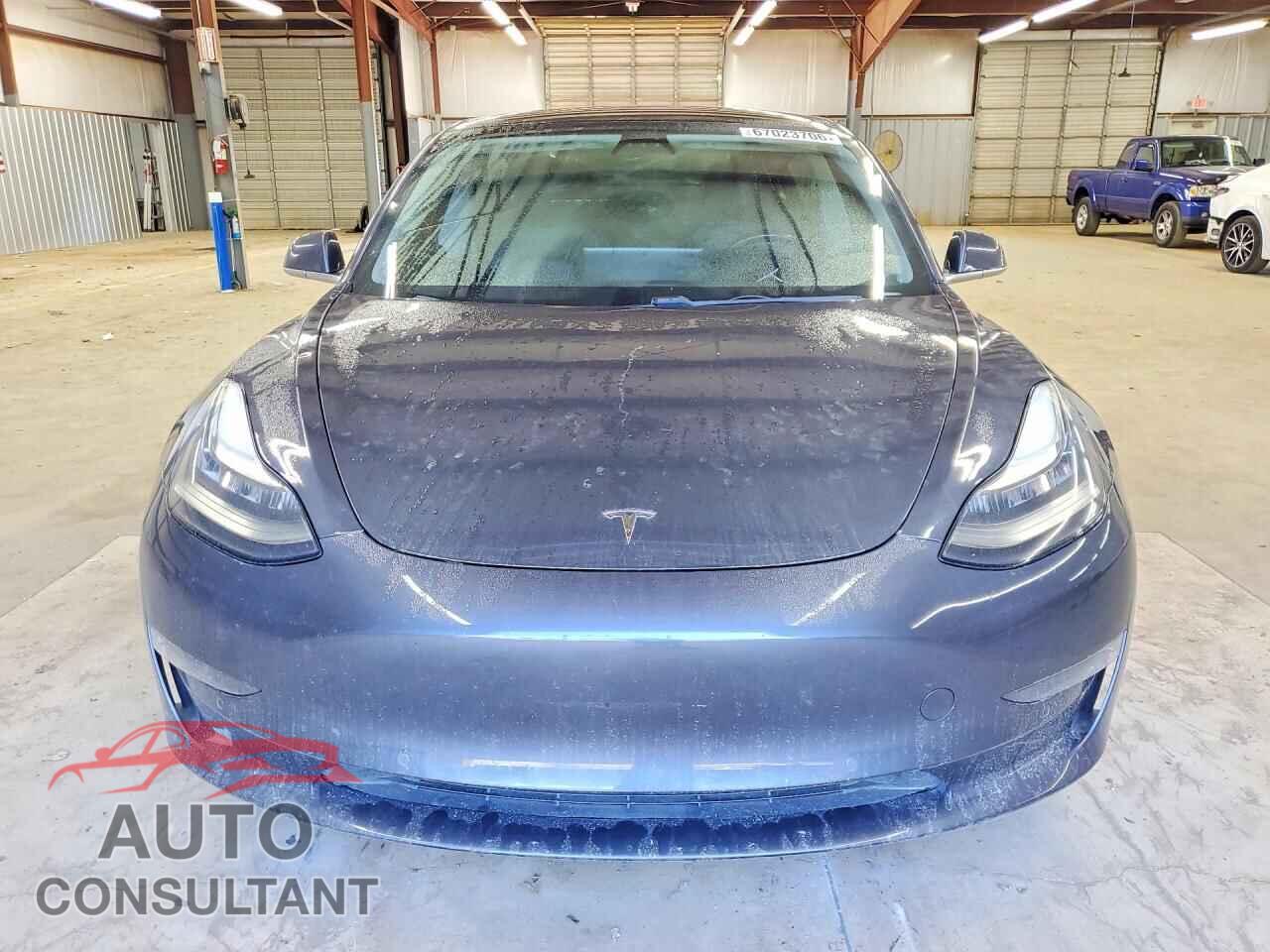 TESLA MODEL 3 2018 - 5YJ3E1EA3JF033616