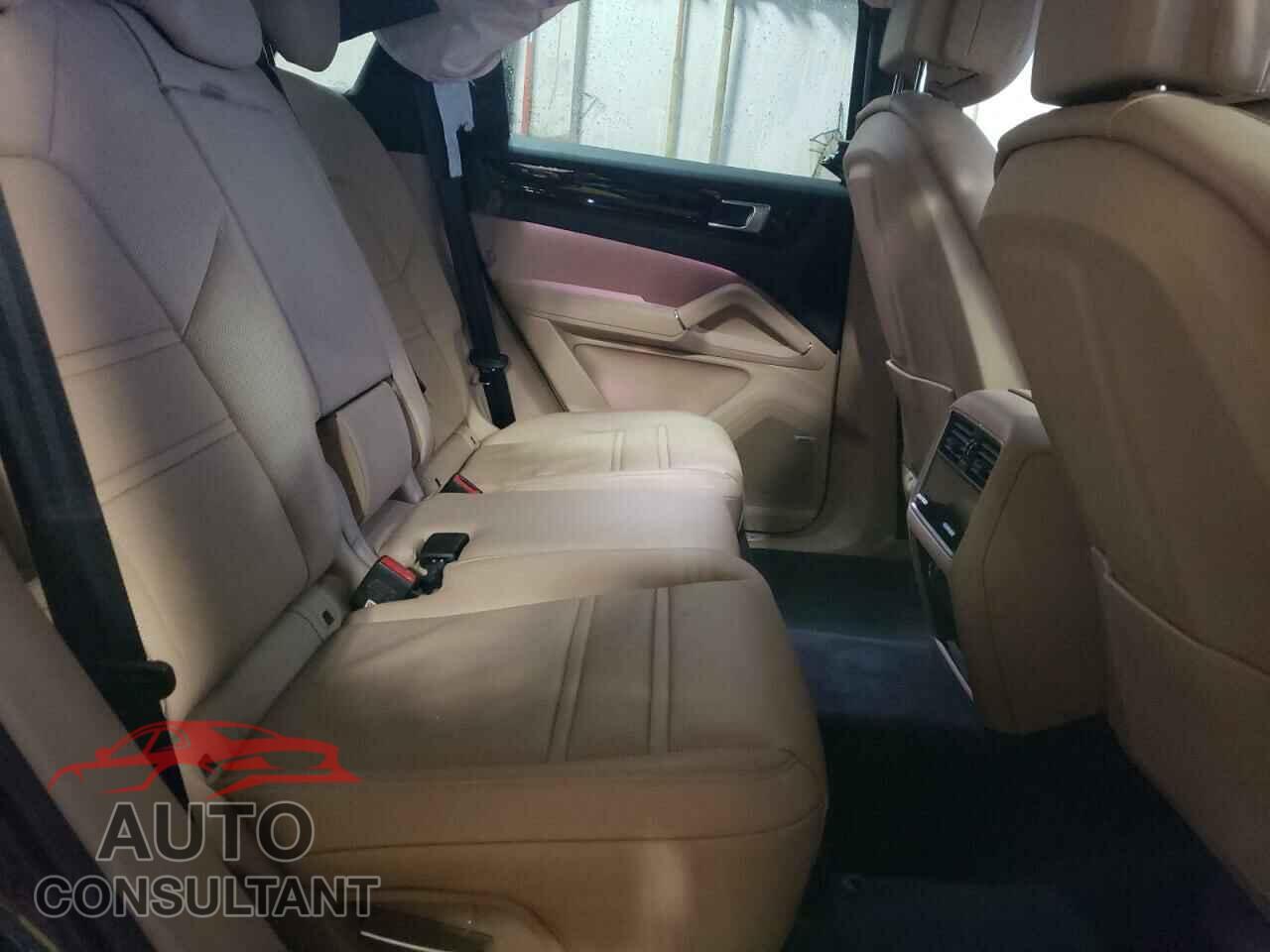 PORSCHE CAYENNE 2019 - WP1AB2AY3KDA64784