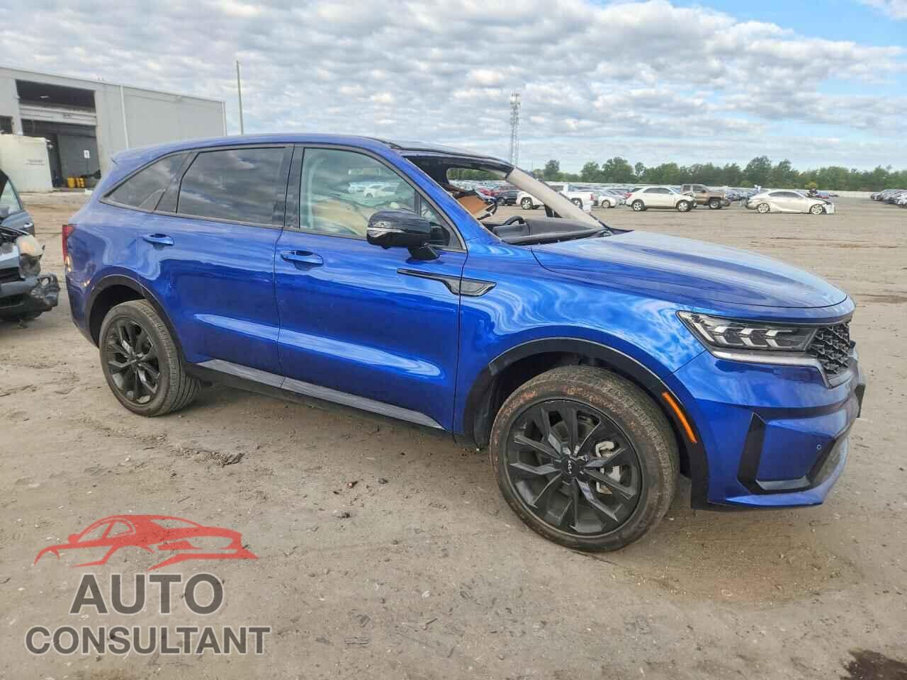 KIA SORENTO 2023 - 5XYRKDLF9PG227779