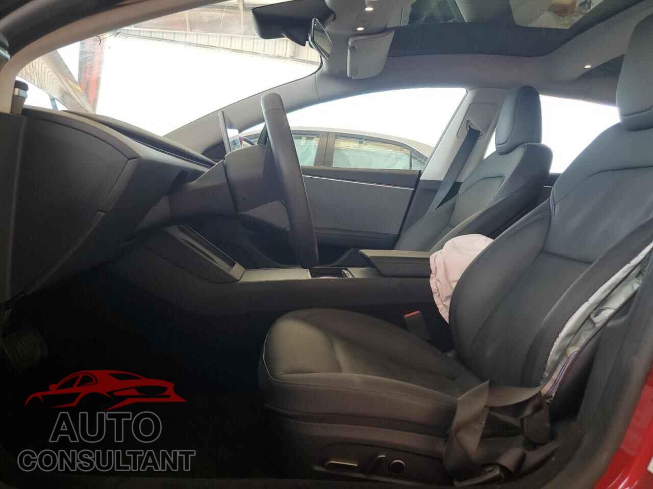 TESLA MODEL 3 2024 - 5YJ3E1EAXRF751045